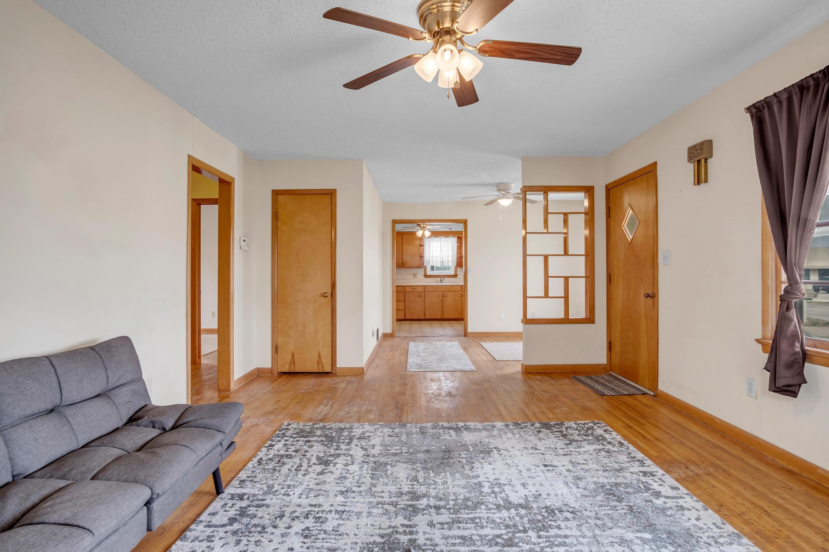 409 N Ash St, Hillsboro, Kansas image 6