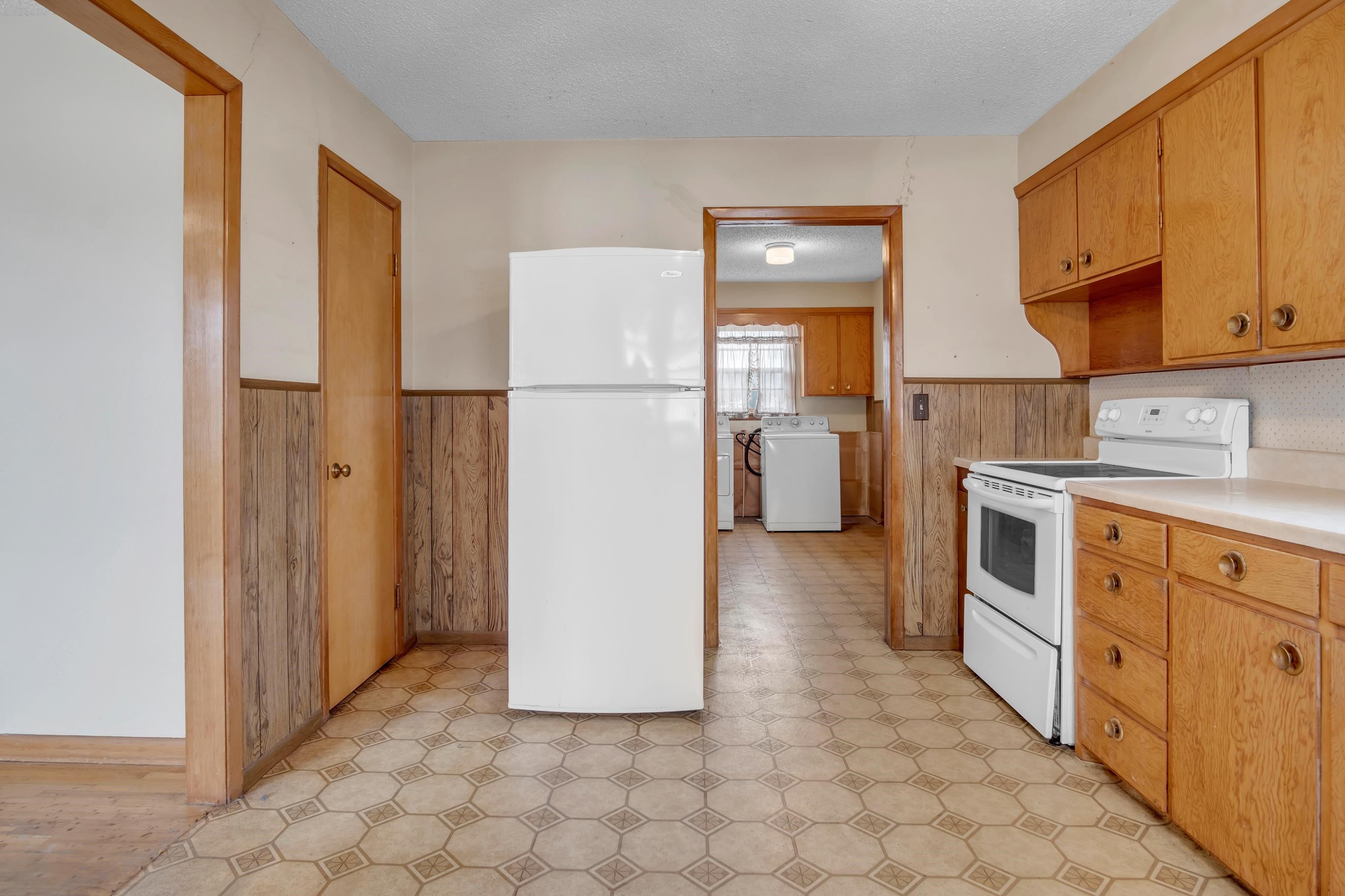 409 N Ash St, Hillsboro, Kansas image 12