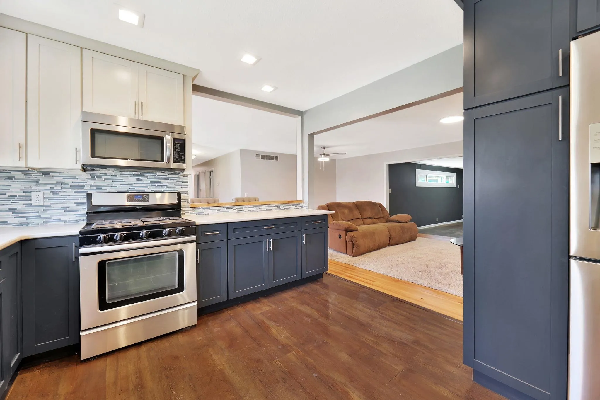 Wichita, Kansas 67209, United States, 3 Bedrooms Bedrooms, ,3 BathroomsBathrooms,Residential,Active,97504