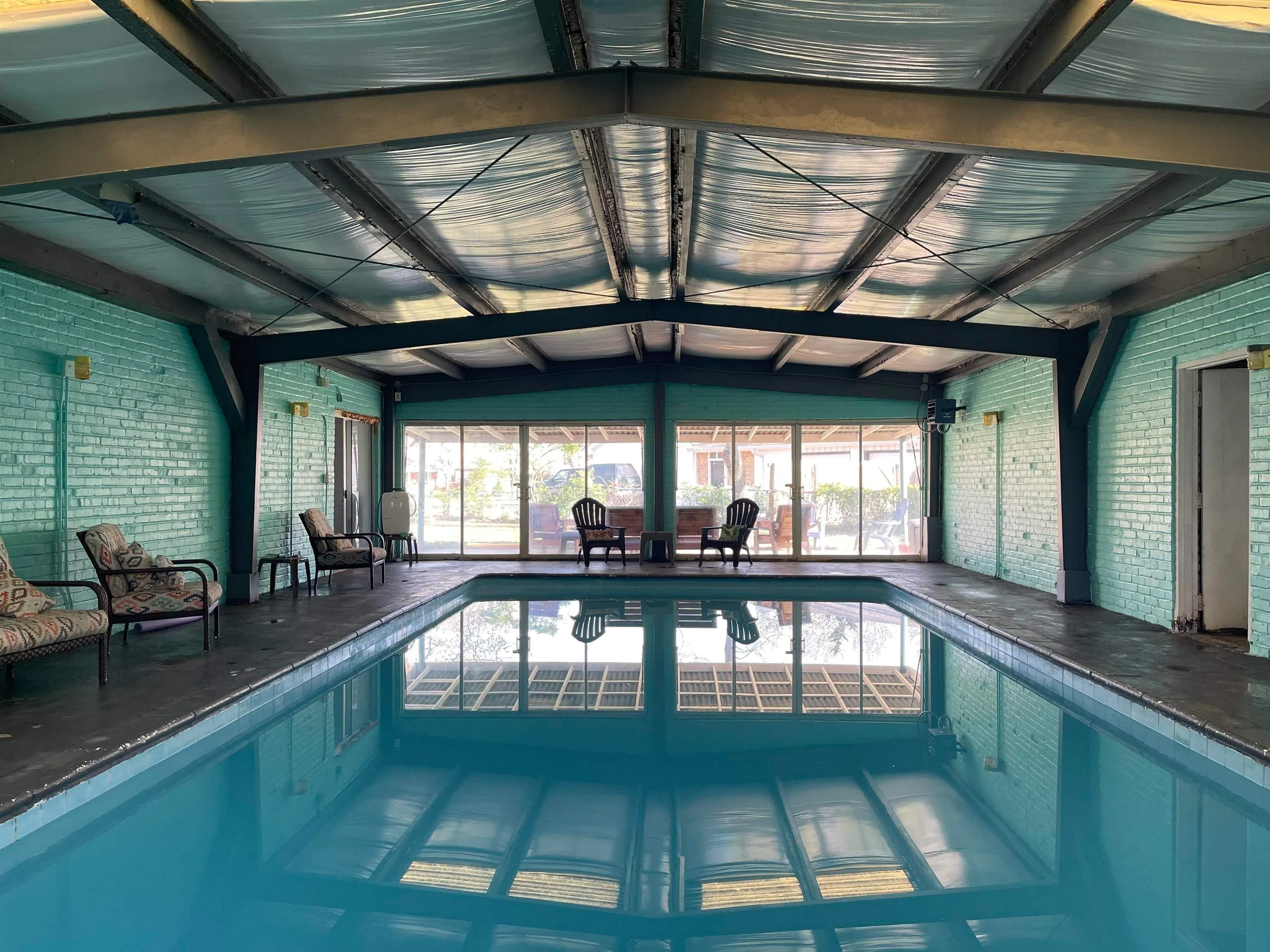 Wichita, Kansas 67209, United States, 3 Bedrooms Bedrooms, ,3 BathroomsBathrooms,Residential,Active,97504