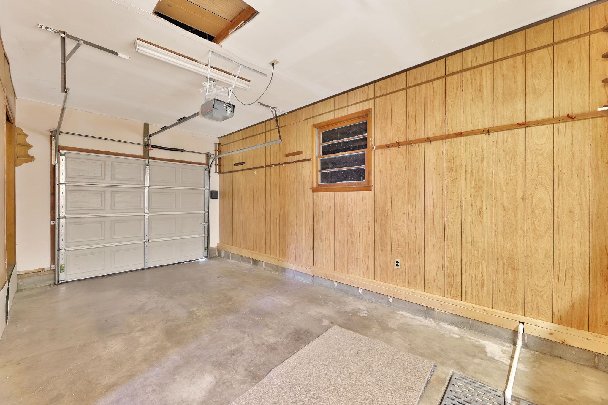 5848 N Palm Ln, Wichita, Kansas image 25
