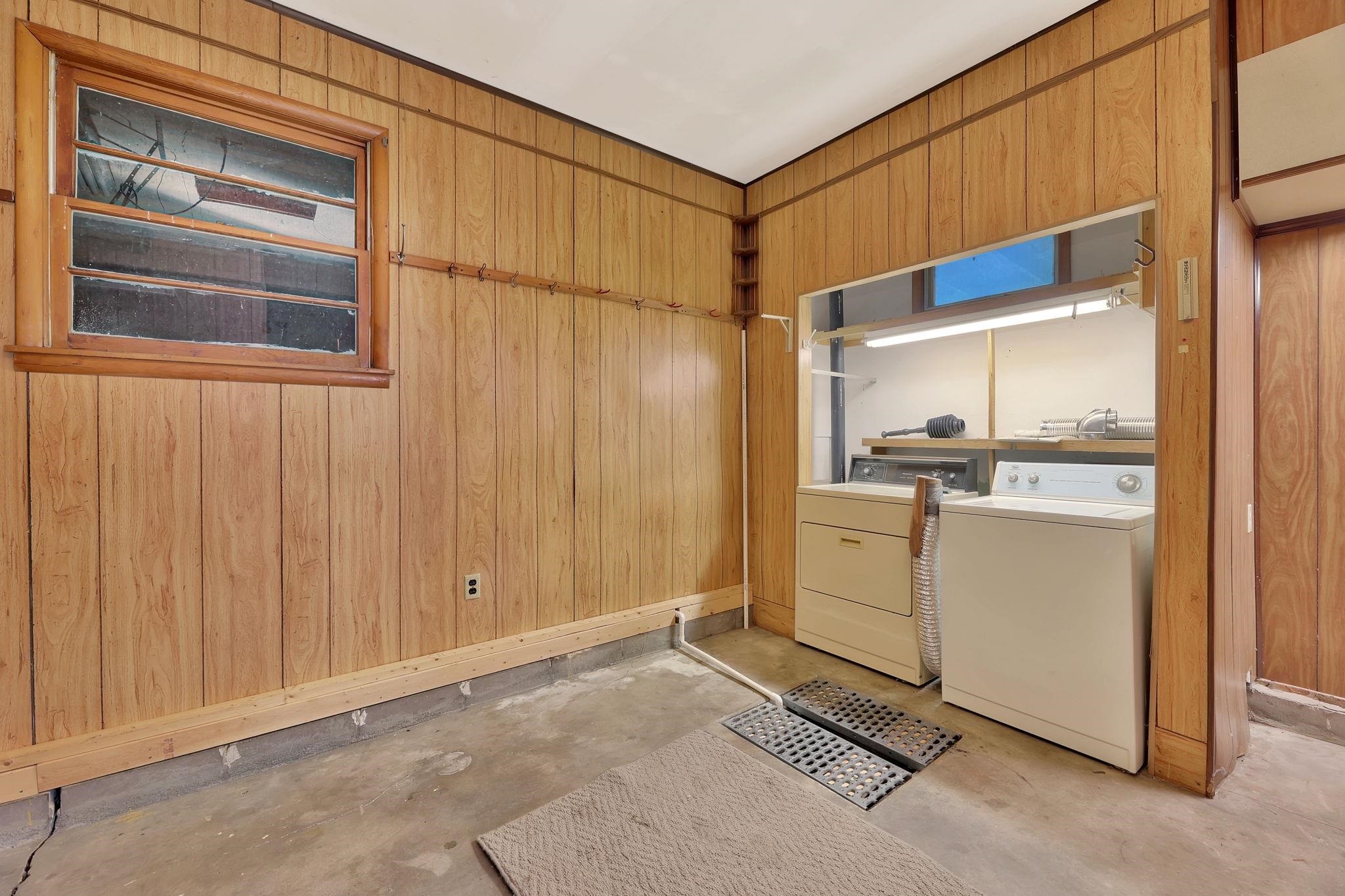 5848 N Palm Ln, Wichita, Kansas image 24