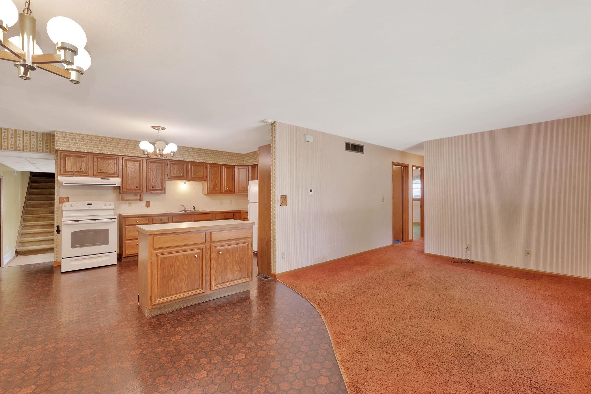 5848 N Palm Ln, Wichita, Kansas image 3