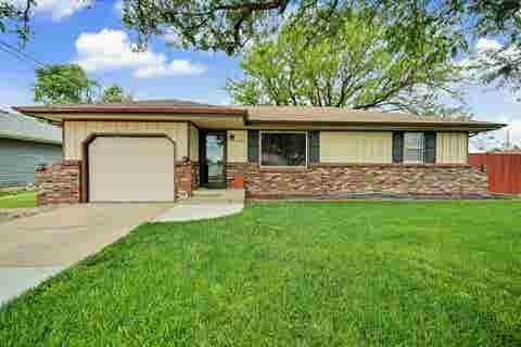 Homes For Sale - 1100 Louise Ln<br/> Saline County, Salina, KS 67401