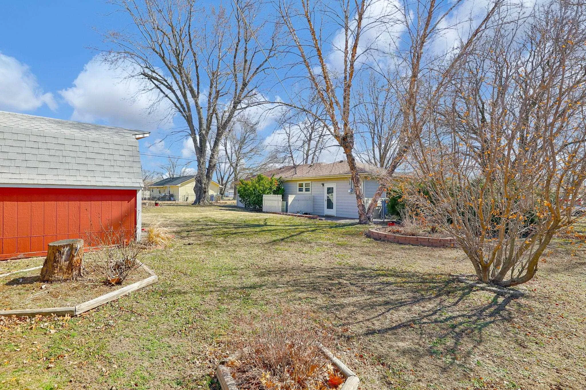 Wichita, Kansas 67217, United States, 3 Bedrooms Bedrooms, ,1 BathroomBathrooms,Residential,Pending,83528