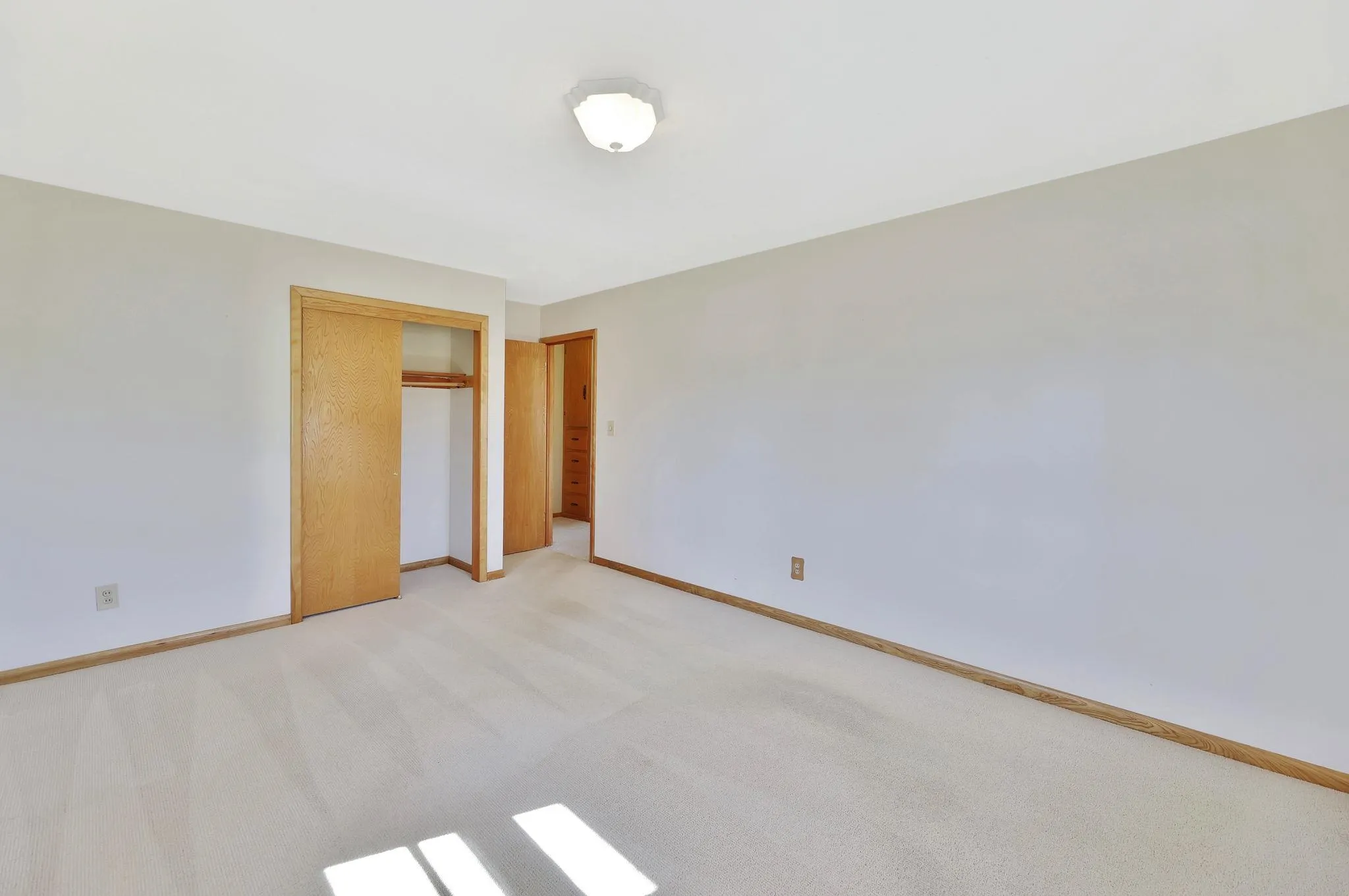 Wichita, Kansas 67217, United States, 3 Bedrooms Bedrooms, ,1 BathroomBathrooms,Residential,Pending,83528