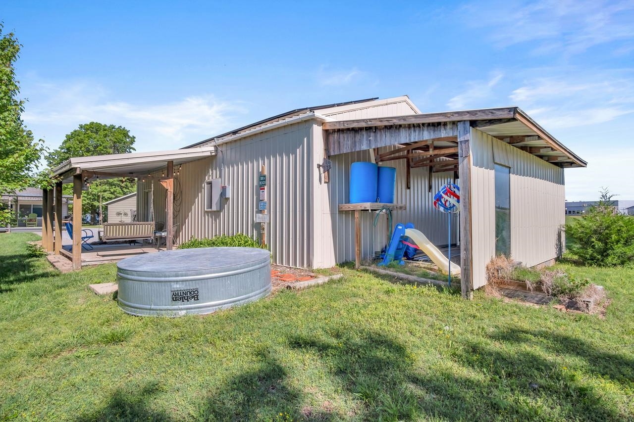 516 Meadowbrook Ct, Newton, Kansas image 30