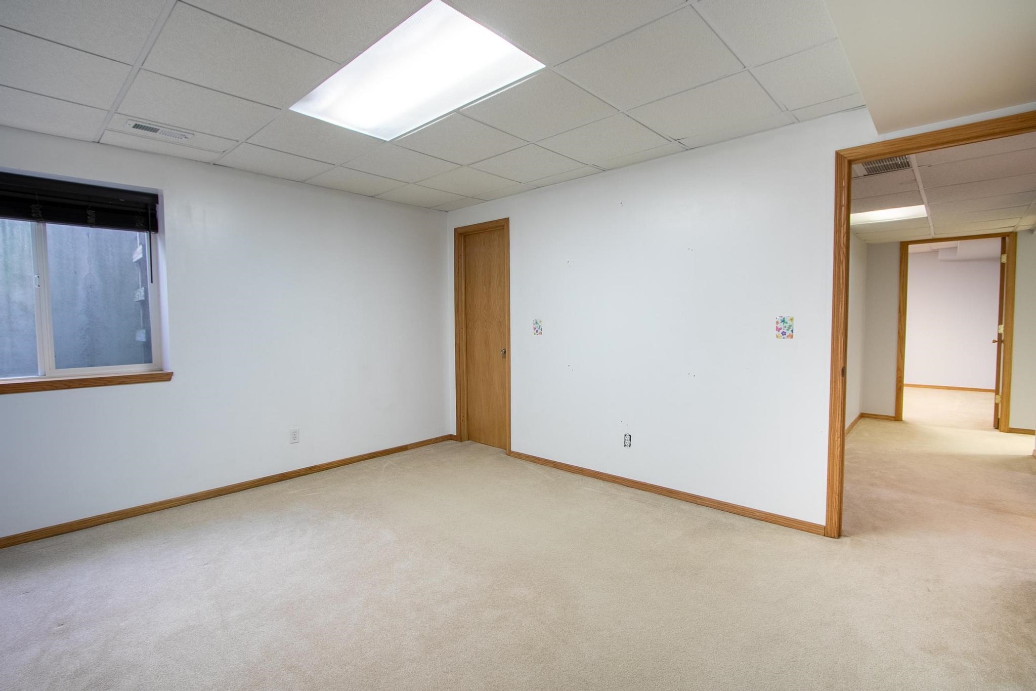 133 Sheffield Ct, Newton, Kansas image 12