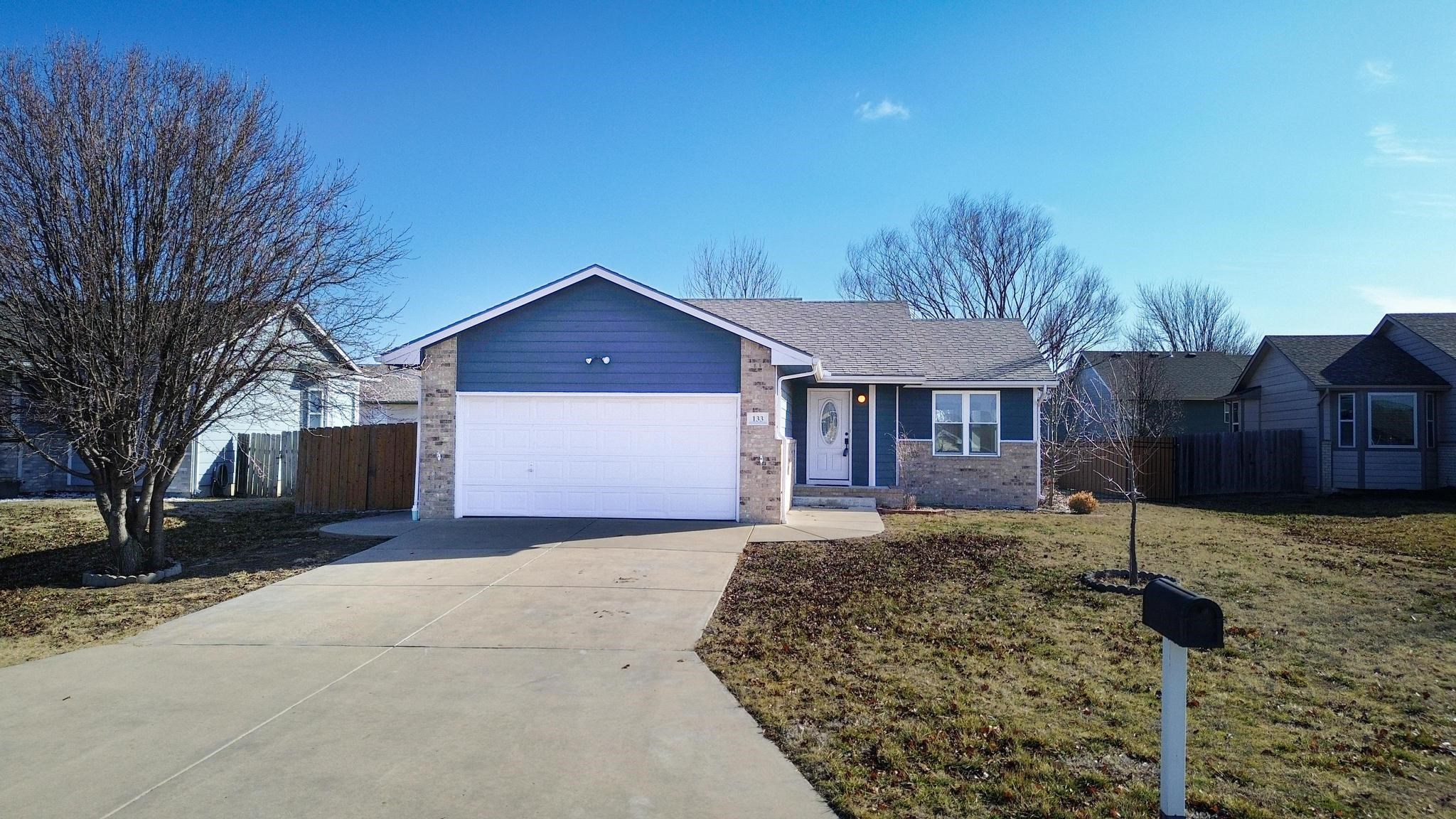 133 Sheffield Ct, Newton, Kansas image 2