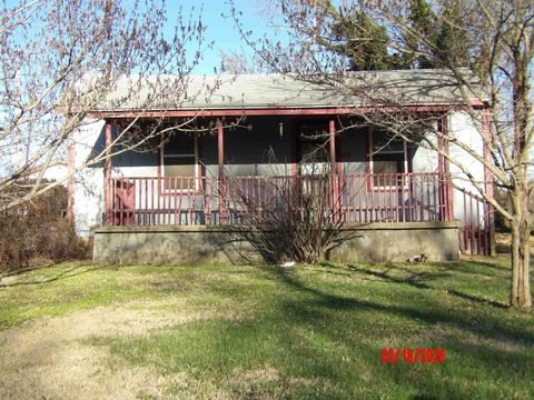 Homes For Sale - 418 N Orchard St., St<br/> El Dorado, KS 67042