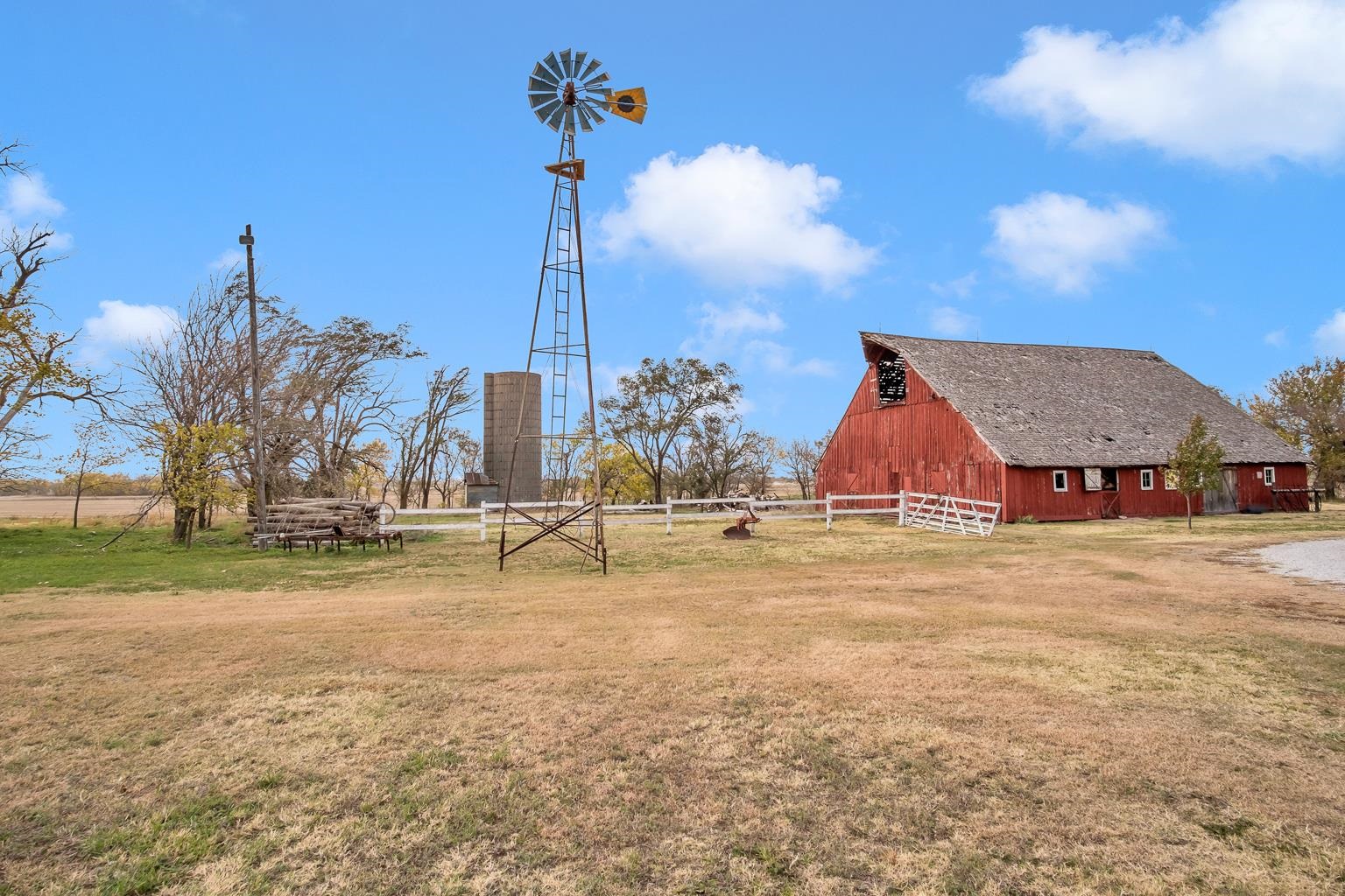 307 N Halstead Rd, Halstead, Kansas image 7