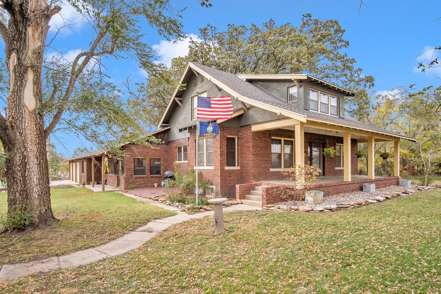 307 N Halstead Rd, Halstead, Kansas image 1
