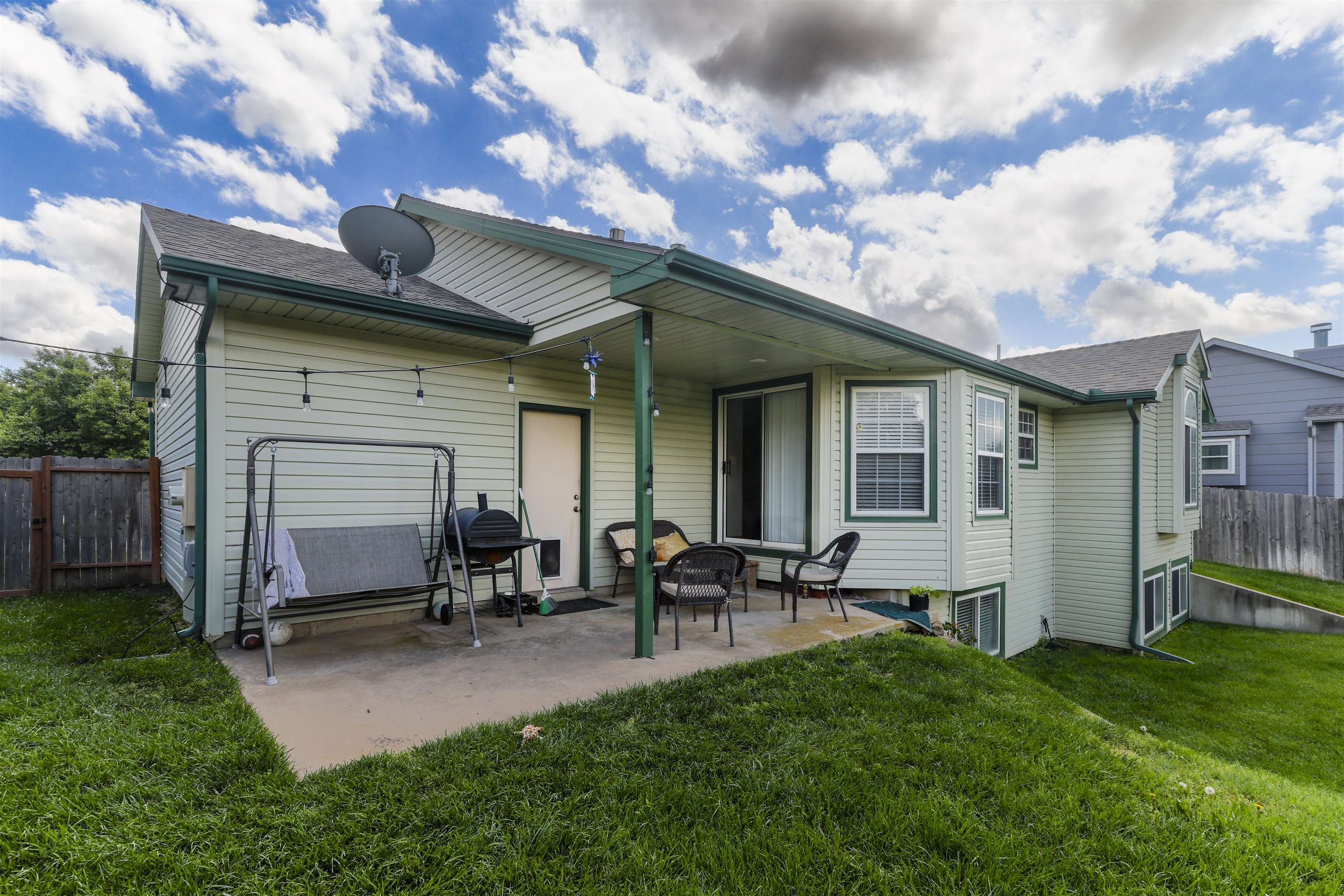 11423 W May Ct, Wichita, Virginia image 5