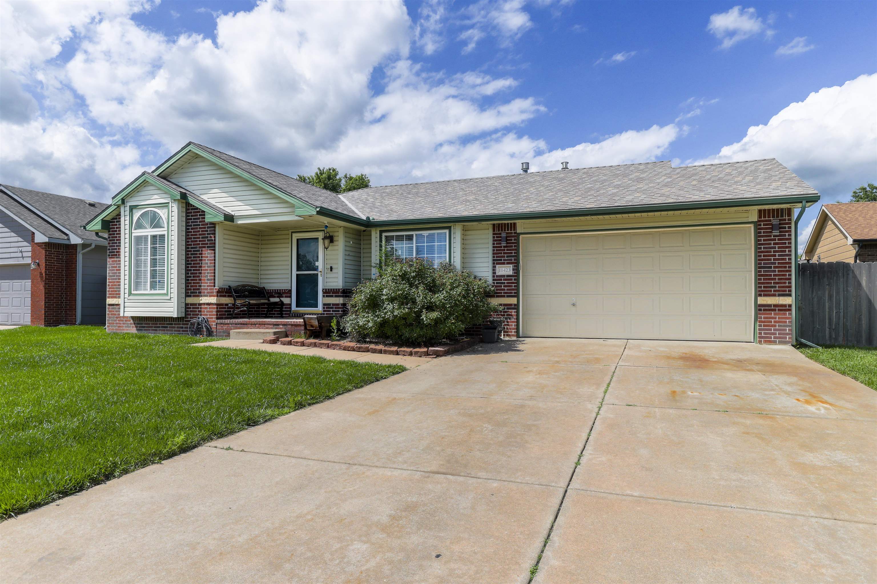 11423 W May Ct, Wichita, Virginia image 2