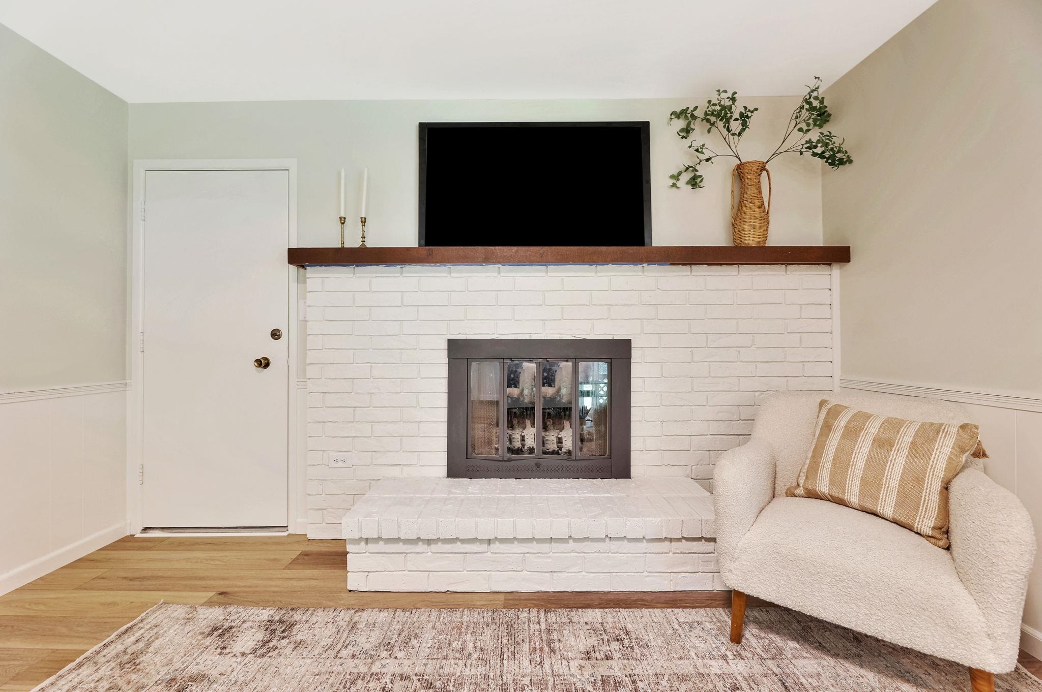 Wichita, Kansas 67207, United States, 3 Bedrooms Bedrooms, ,2 BathroomsBathrooms,Residential,Pending,53714