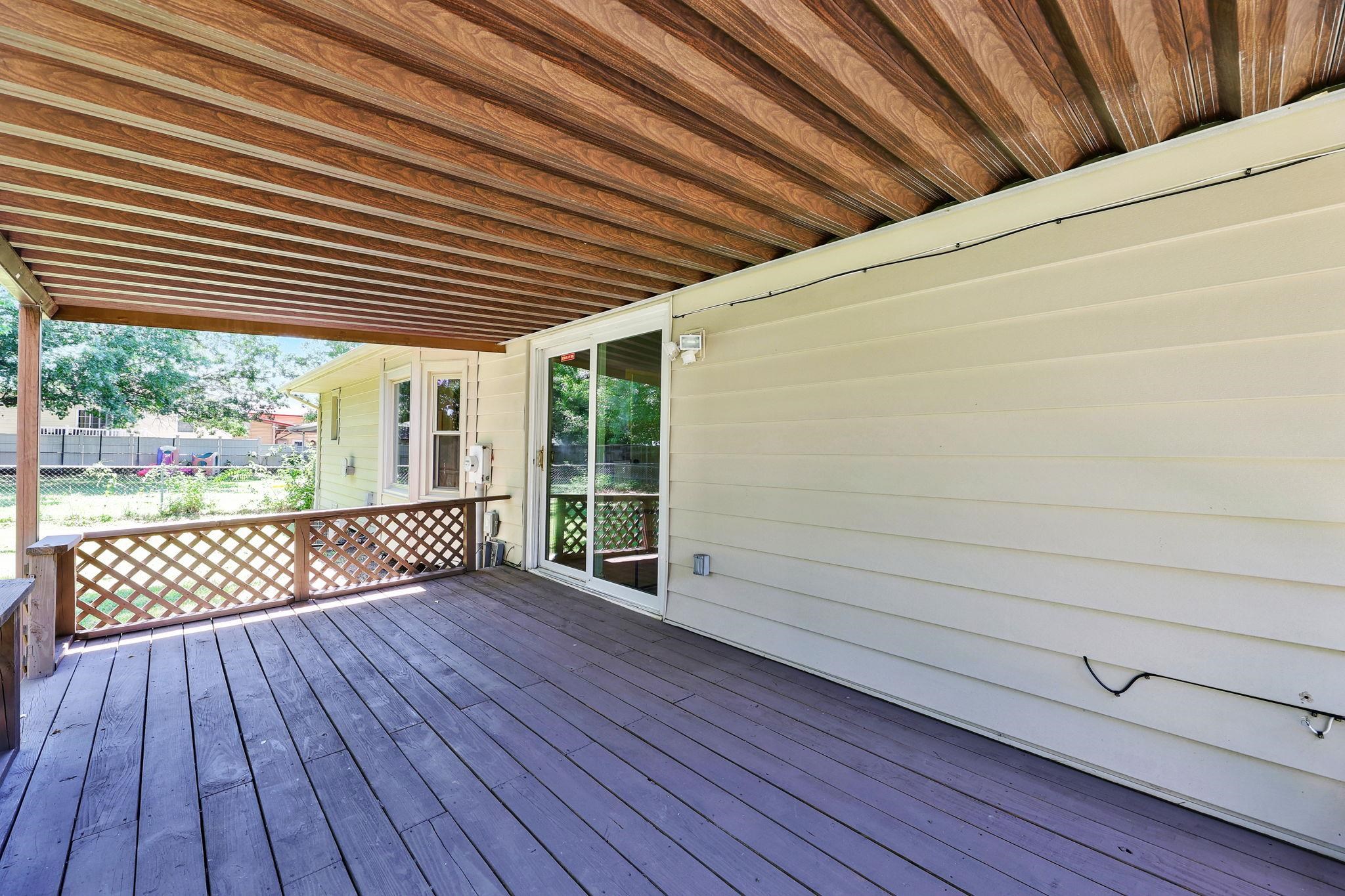 Wichita, Kansas 67207, United States, 3 Bedrooms Bedrooms, ,2 BathroomsBathrooms,Residential,Pending,53714