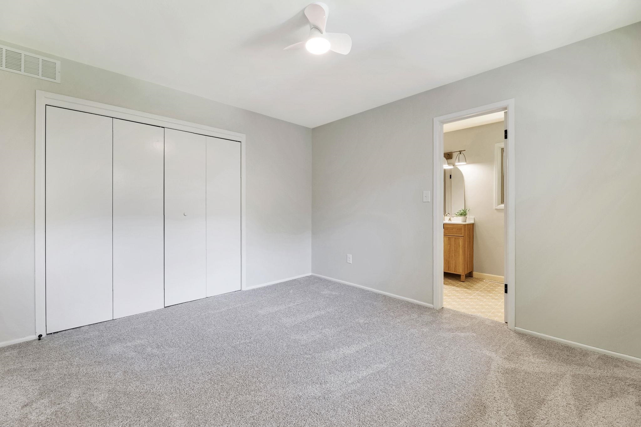 Wichita, Kansas 67207, United States, 3 Bedrooms Bedrooms, ,2 BathroomsBathrooms,Residential,Pending,53714