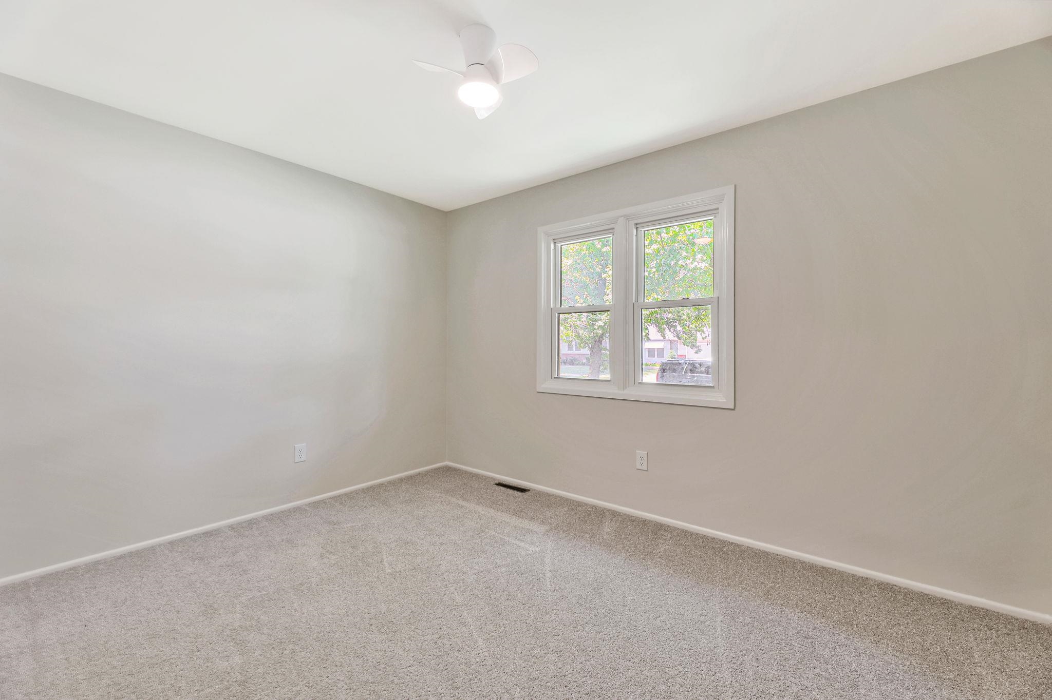 Wichita, Kansas 67207, United States, 3 Bedrooms Bedrooms, ,2 BathroomsBathrooms,Residential,Pending,53714