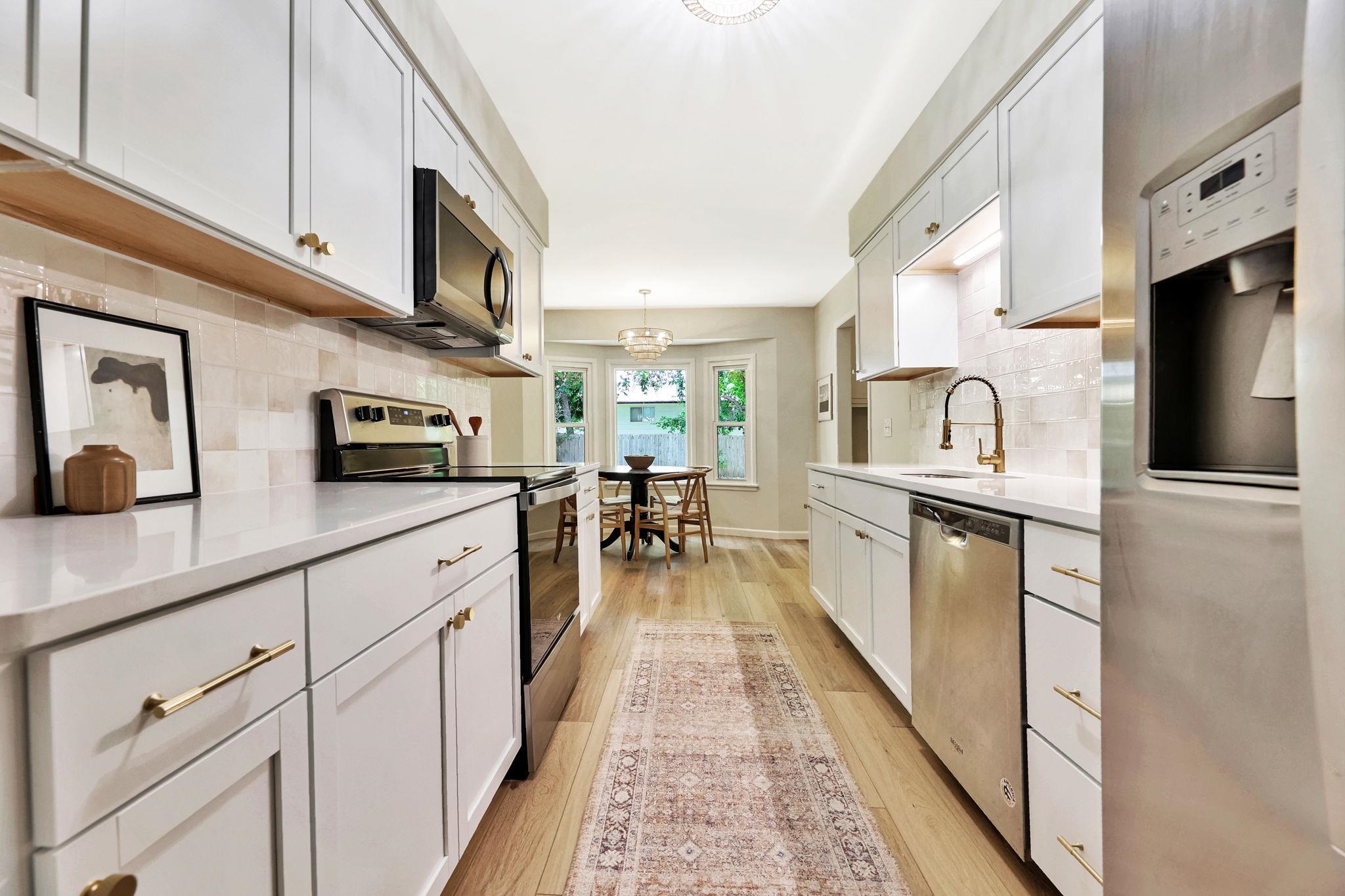 Wichita, Kansas 67207, United States, 3 Bedrooms Bedrooms, ,2 BathroomsBathrooms,Residential,Pending,53714