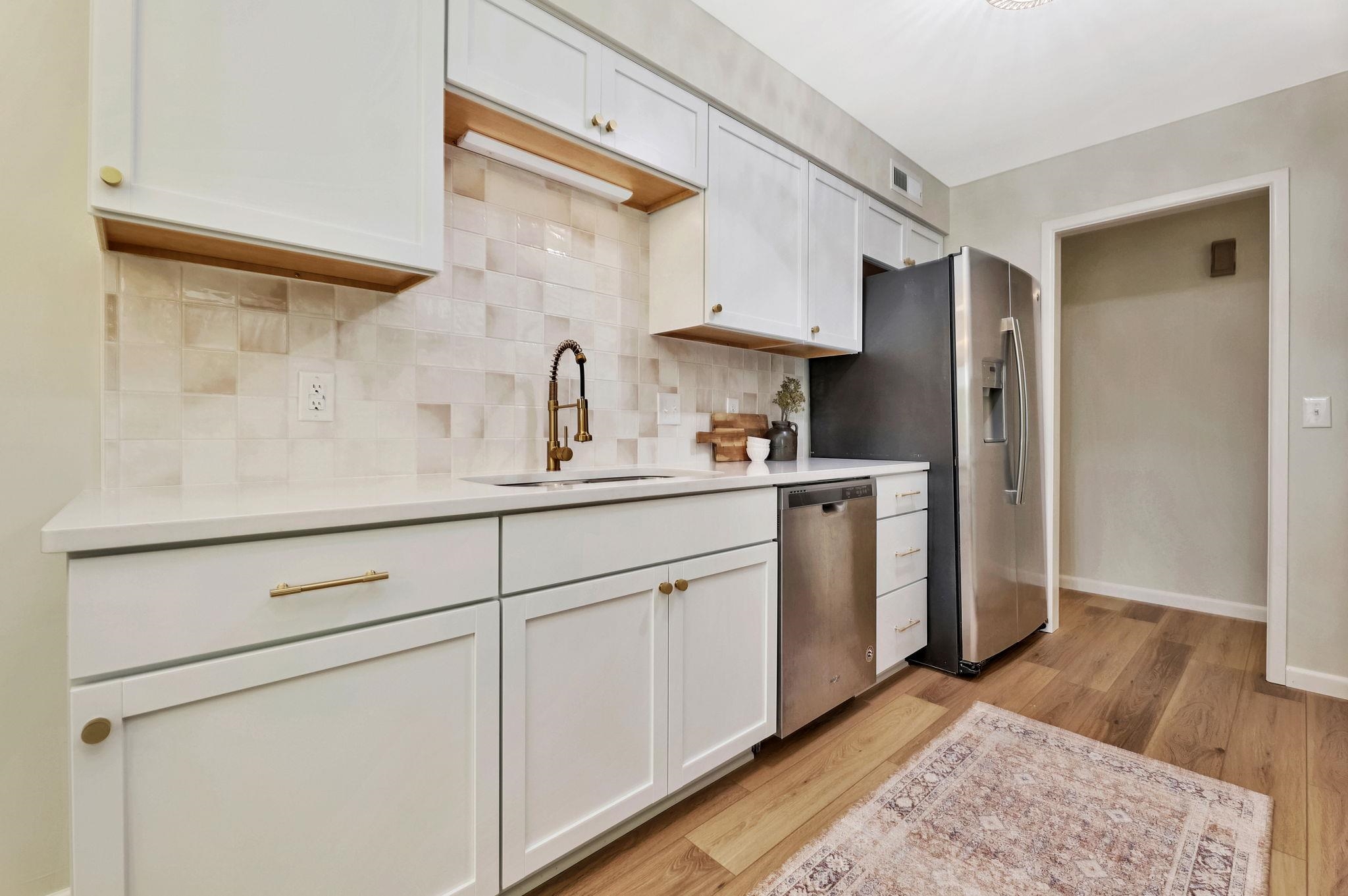 Wichita, Kansas 67207, United States, 3 Bedrooms Bedrooms, ,2 BathroomsBathrooms,Residential,Pending,53714