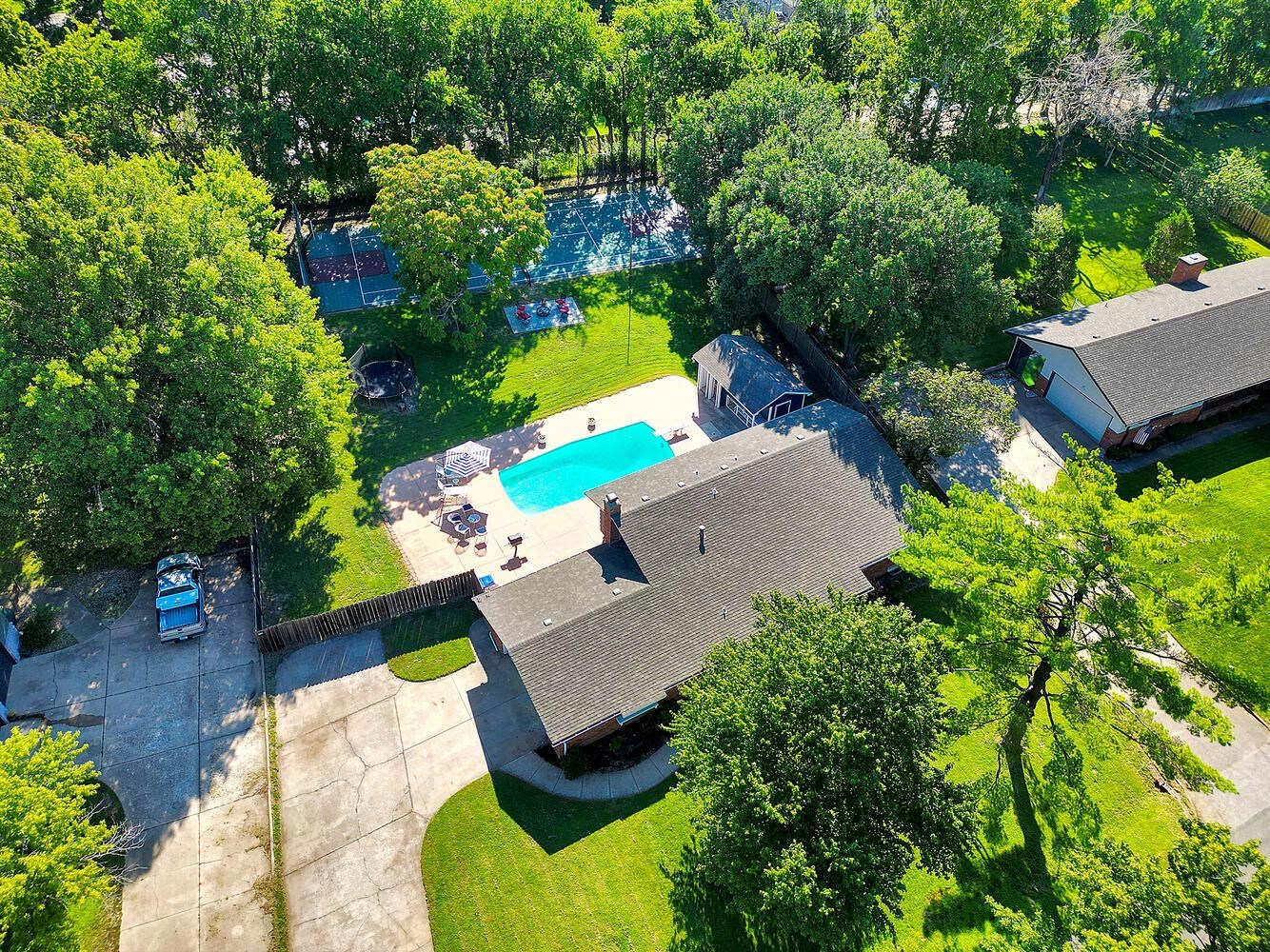 11212 Valley Hi Ct, Wichita, Kansas image 3