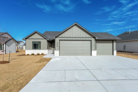 Townhouse For Sale - 526 Elmwood St<br/> Park City, KS 67147