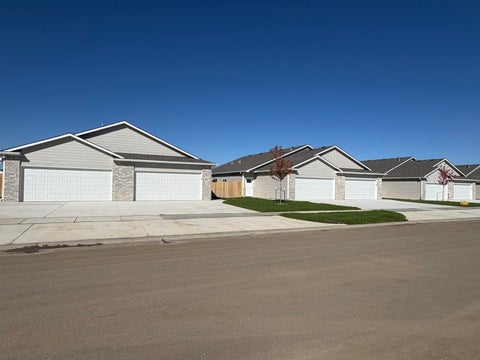 Multifamily For Sale - 12945 E Blake St<br/> Sedgwick County, Wichita, KS 67230