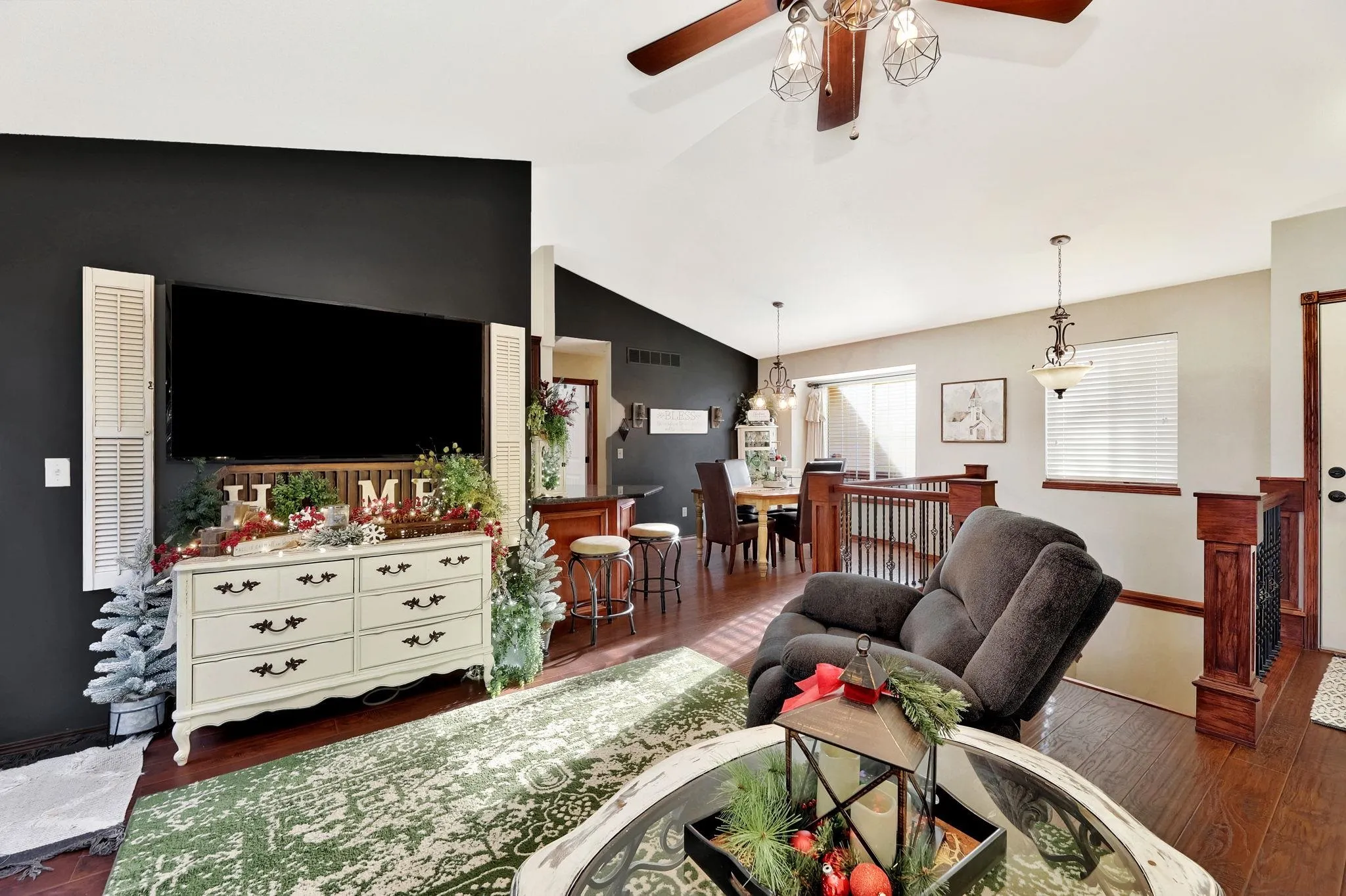 Derby, Kansas 67037, United States, 4 Bedrooms Bedrooms, ,3 BathroomsBathrooms,Residential,Pending,26330