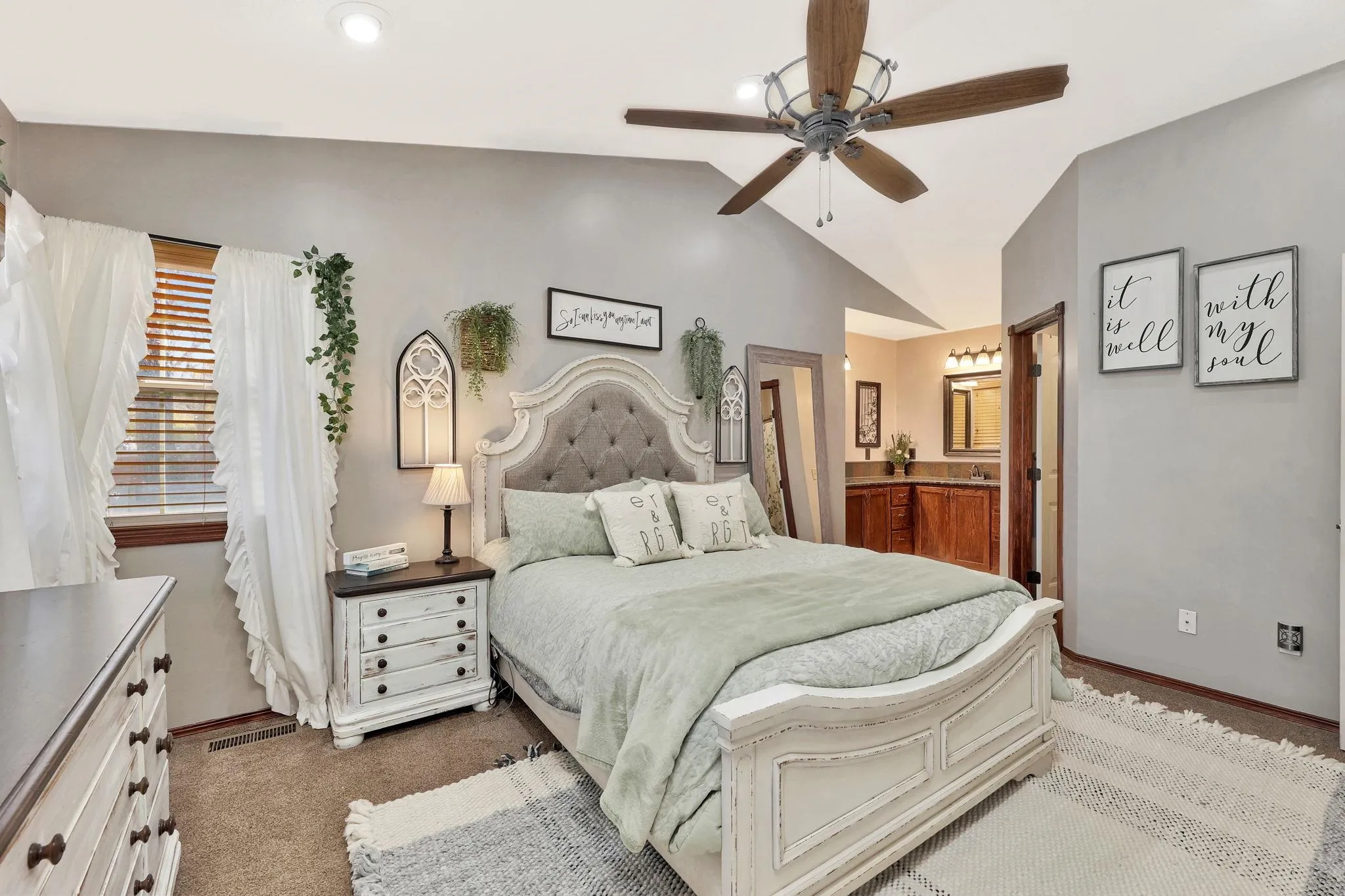 Derby, Kansas 67037, United States, 4 Bedrooms Bedrooms, ,3 BathroomsBathrooms,Residential,Pending,26330