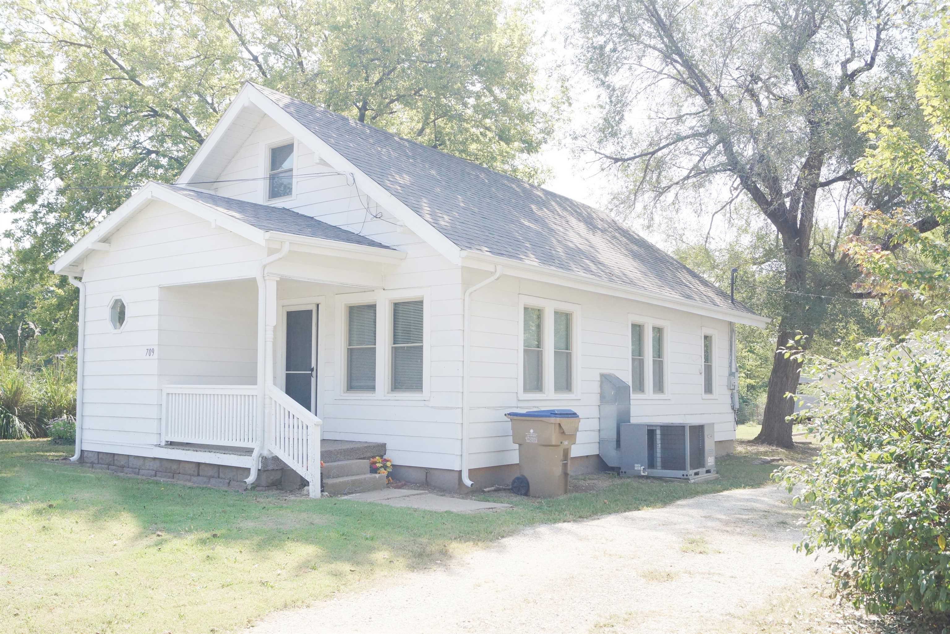 709 E Main St, Towanda, Kansas image 6