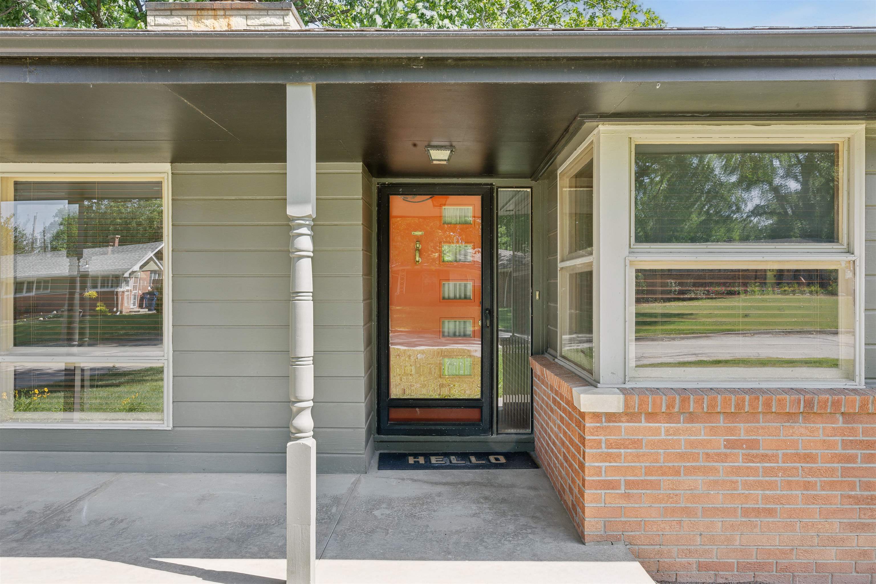 6202 E Jacqueline St, Wichita, Kansas image 2