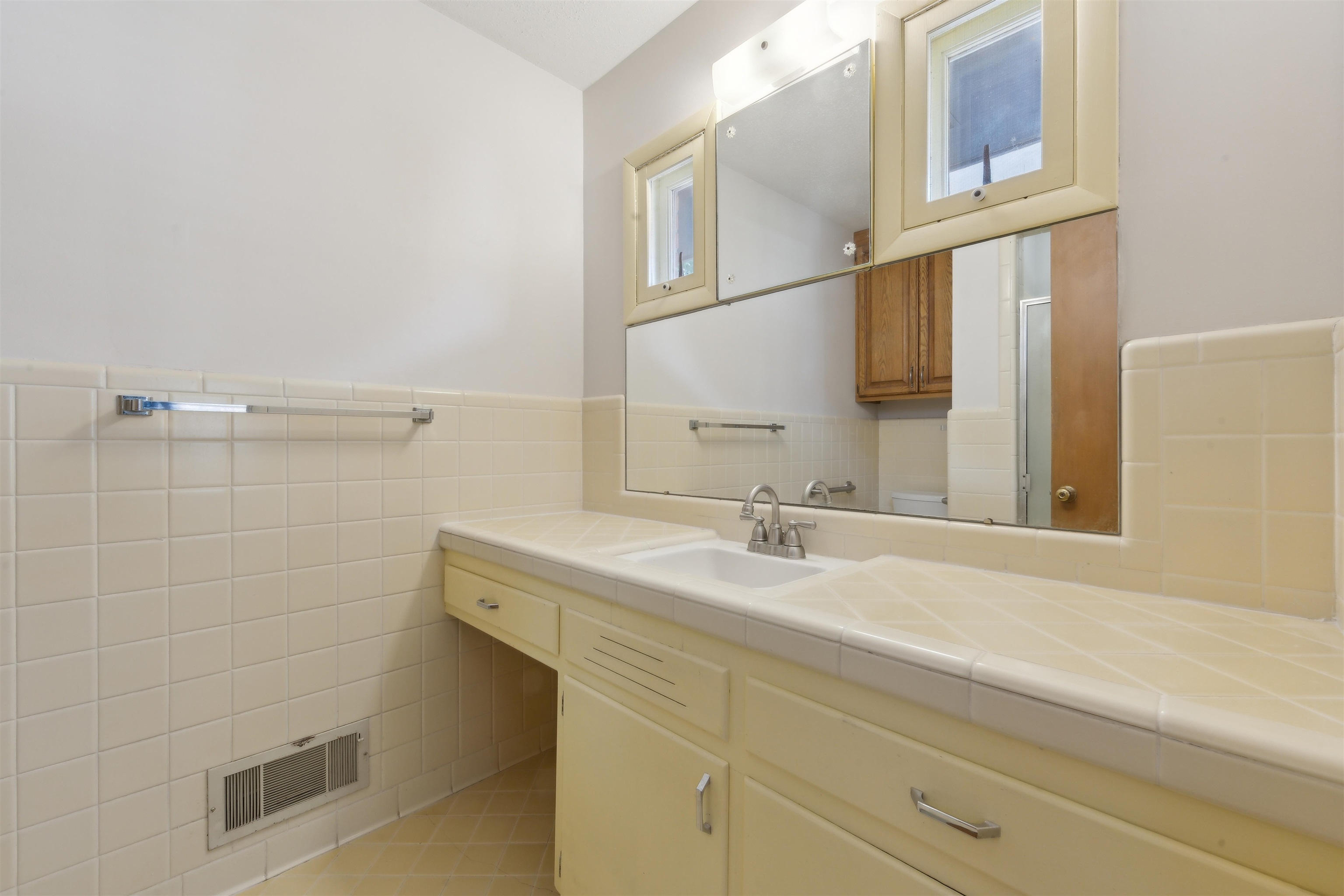 6202 E Jacqueline St, Wichita, Kansas image 18