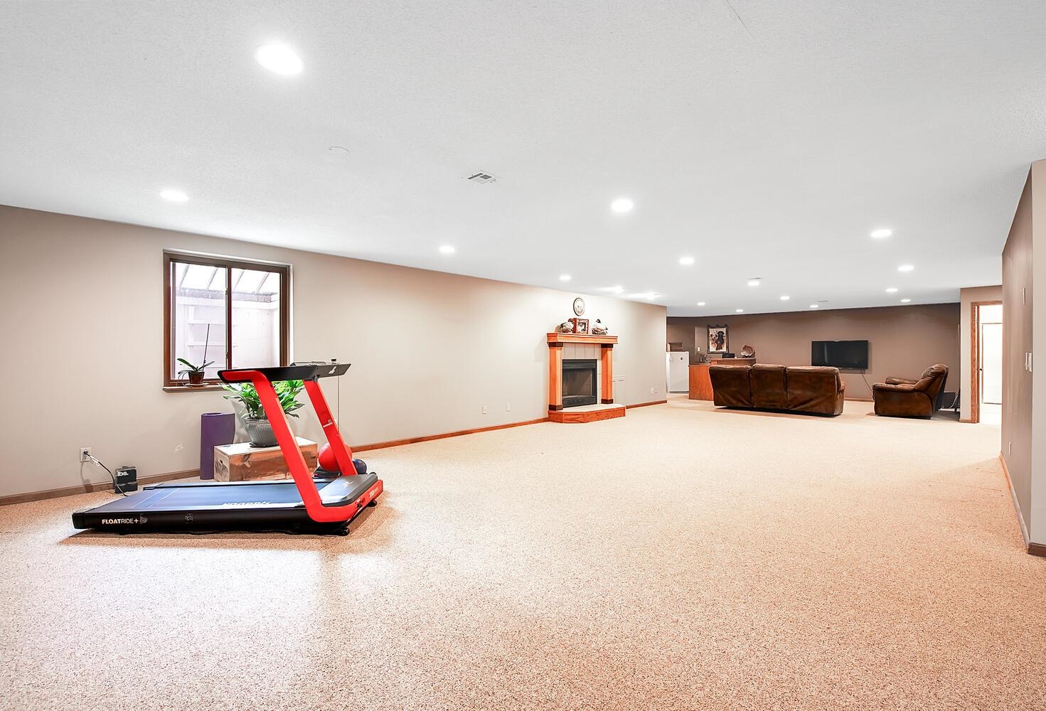 21231 W Tower Lakes Cir, Colwich, Kansas image 21