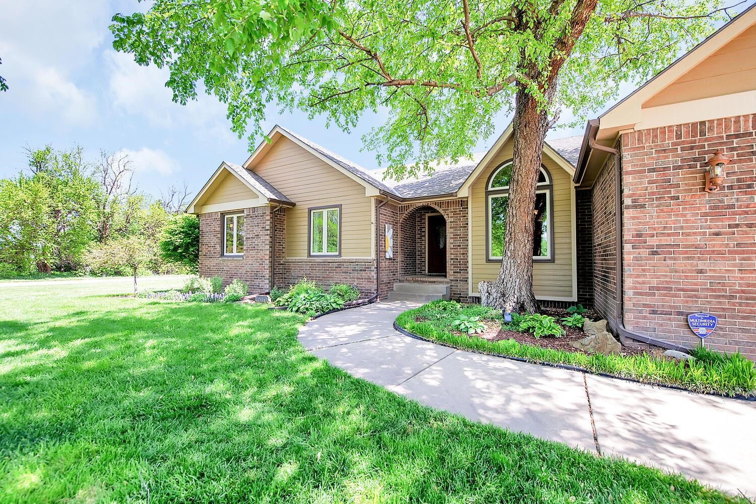 21231 W Tower Lakes Cir, Colwich, Kansas image 1