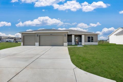 Homes For Sale - 1017 Long Path St<br/> Goddard, KS 67052