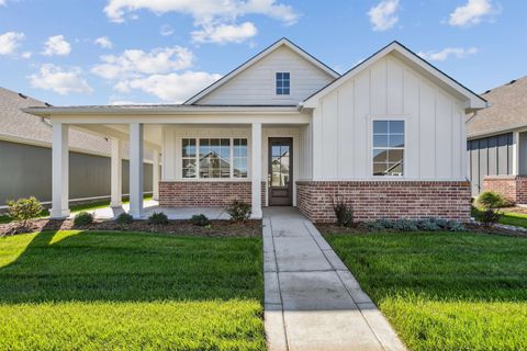 Townhouse For Sale - 319 W Boxthorn Dr<br/> Butler County, Andover, KS 67002