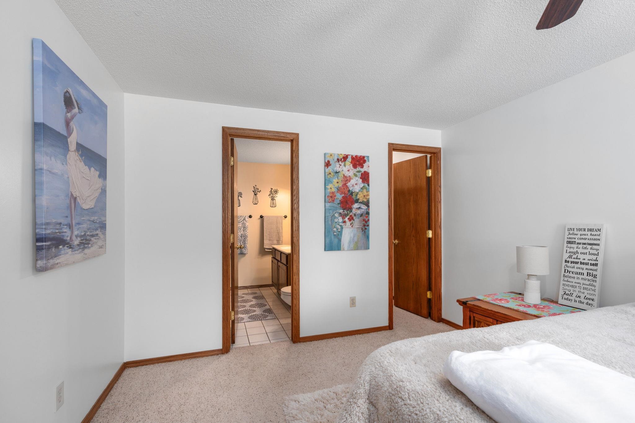 Bel Aire, Kansas 67220, United States, 5 Bedrooms Bedrooms, ,3 BathroomsBathrooms,Residential,Pending,57667