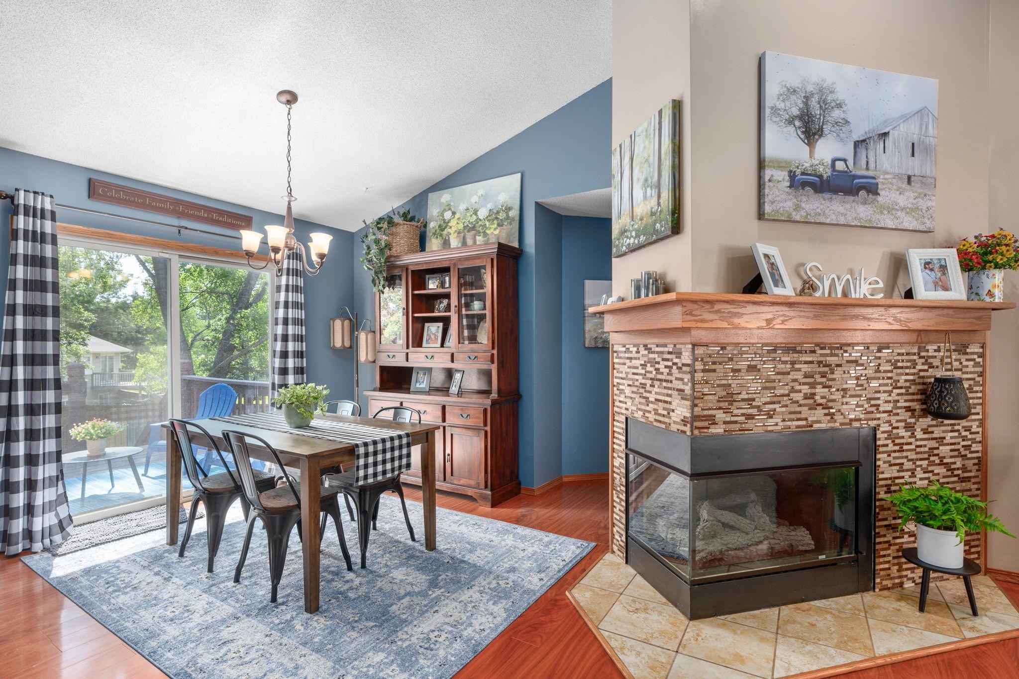 Bel Aire, Kansas 67220, United States, 5 Bedrooms Bedrooms, ,3 BathroomsBathrooms,Residential,Pending,57667