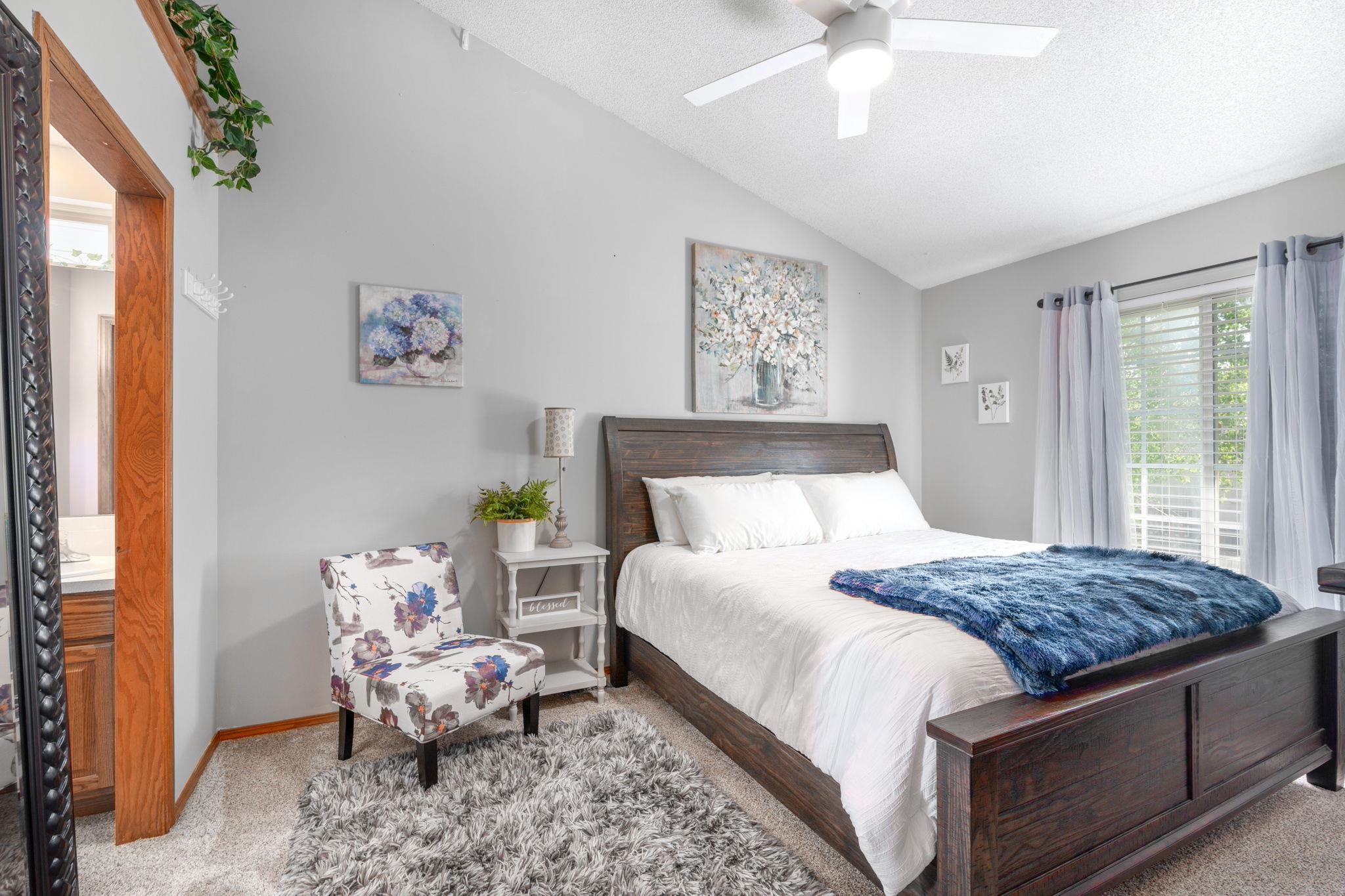 Bel Aire, Kansas 67220, United States, 5 Bedrooms Bedrooms, ,3 BathroomsBathrooms,Residential,Pending,57667