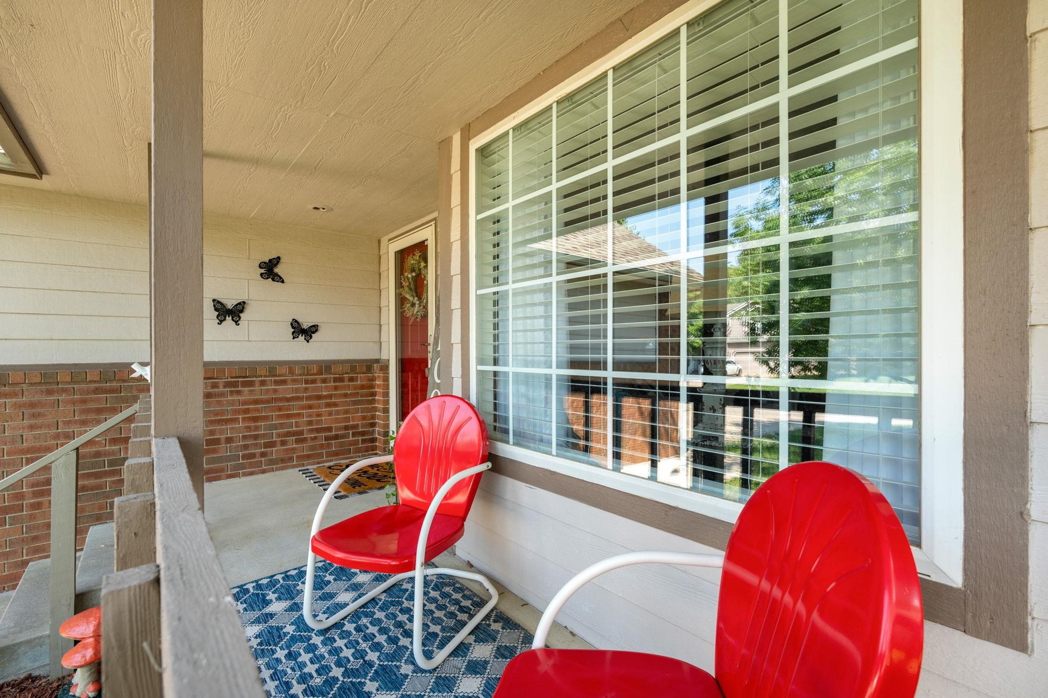 Bel Aire, Kansas 67220, United States, 5 Bedrooms Bedrooms, ,3 BathroomsBathrooms,Residential,Pending,57667