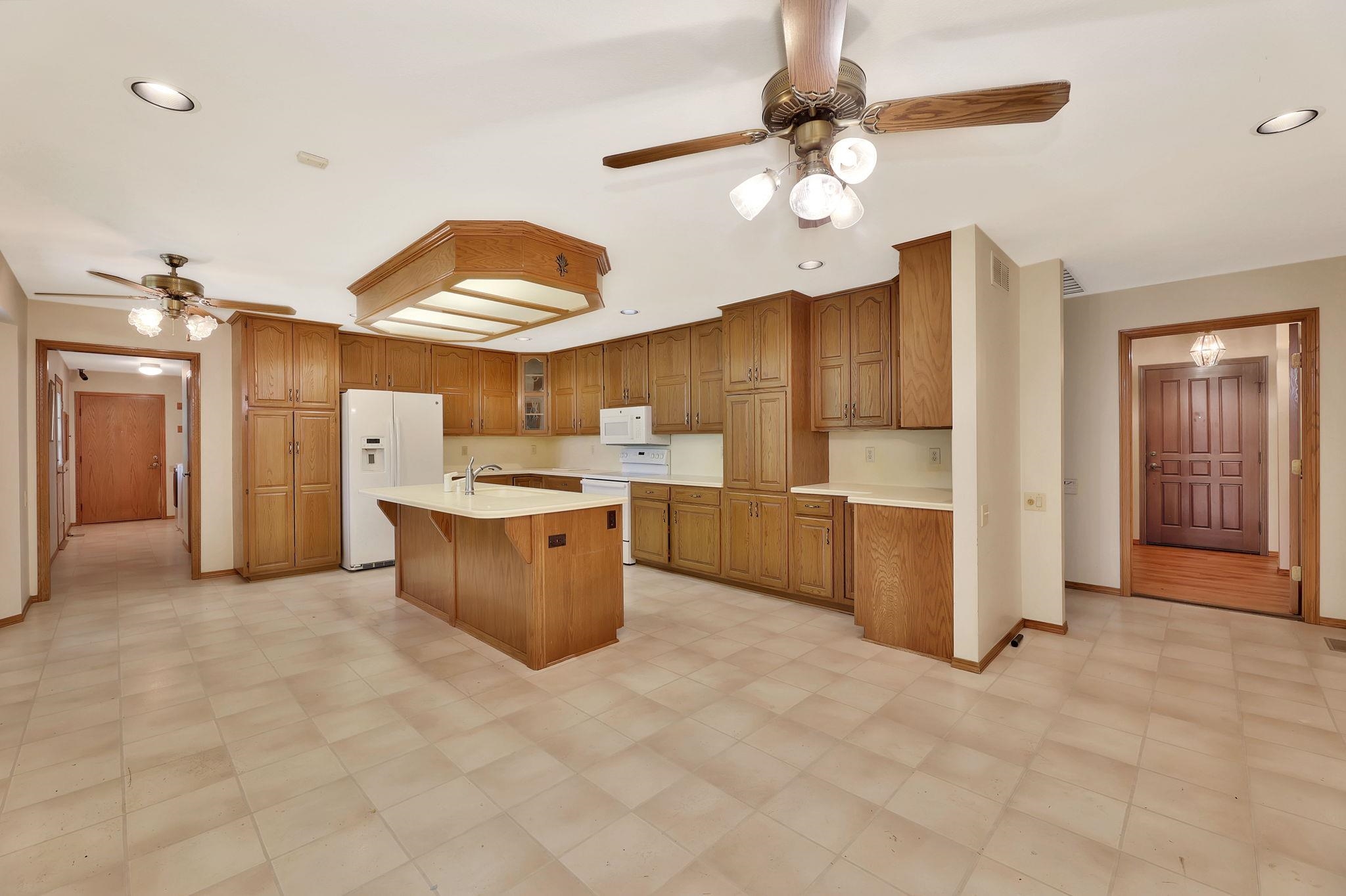 9637 N Hydraulic St, Valley Center, Kansas image 6