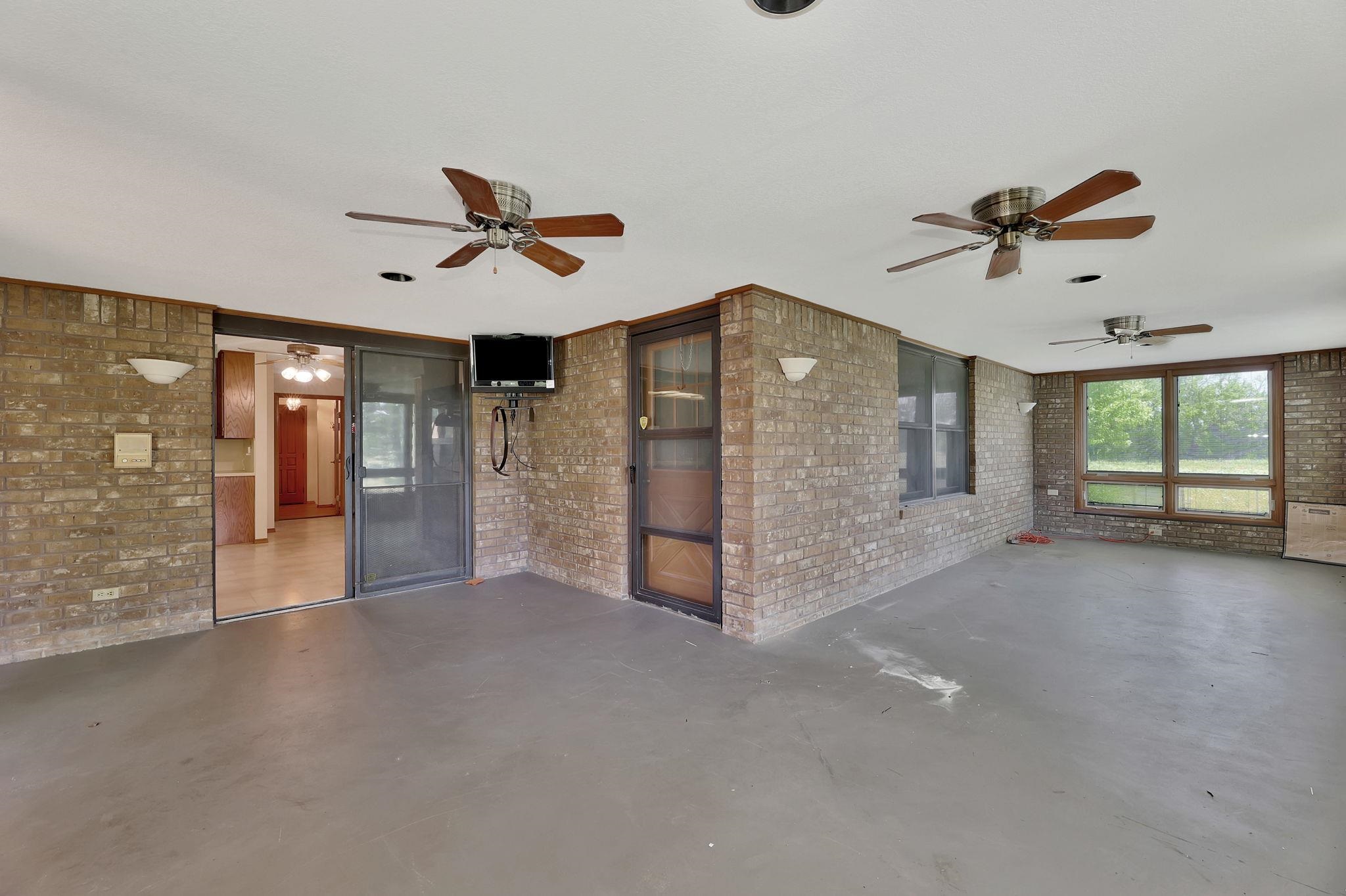 9637 N Hydraulic St, Valley Center, Kansas image 13