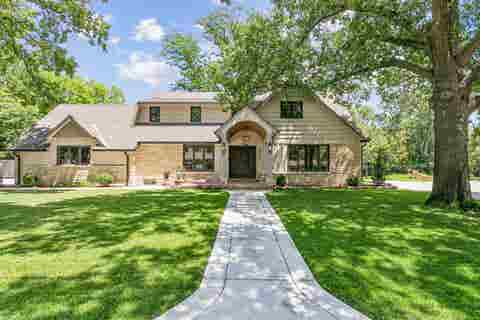 Homes For Sale - 328 N Hampton Rd<br/> Wichita, KS 67206