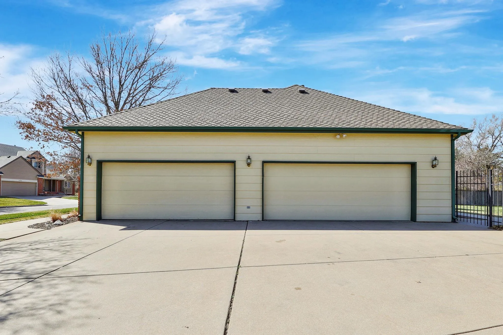 Wichita, Kansas 67226, United States, 5 Bedrooms Bedrooms, ,4 BathroomsBathrooms,Residential,Active,87711