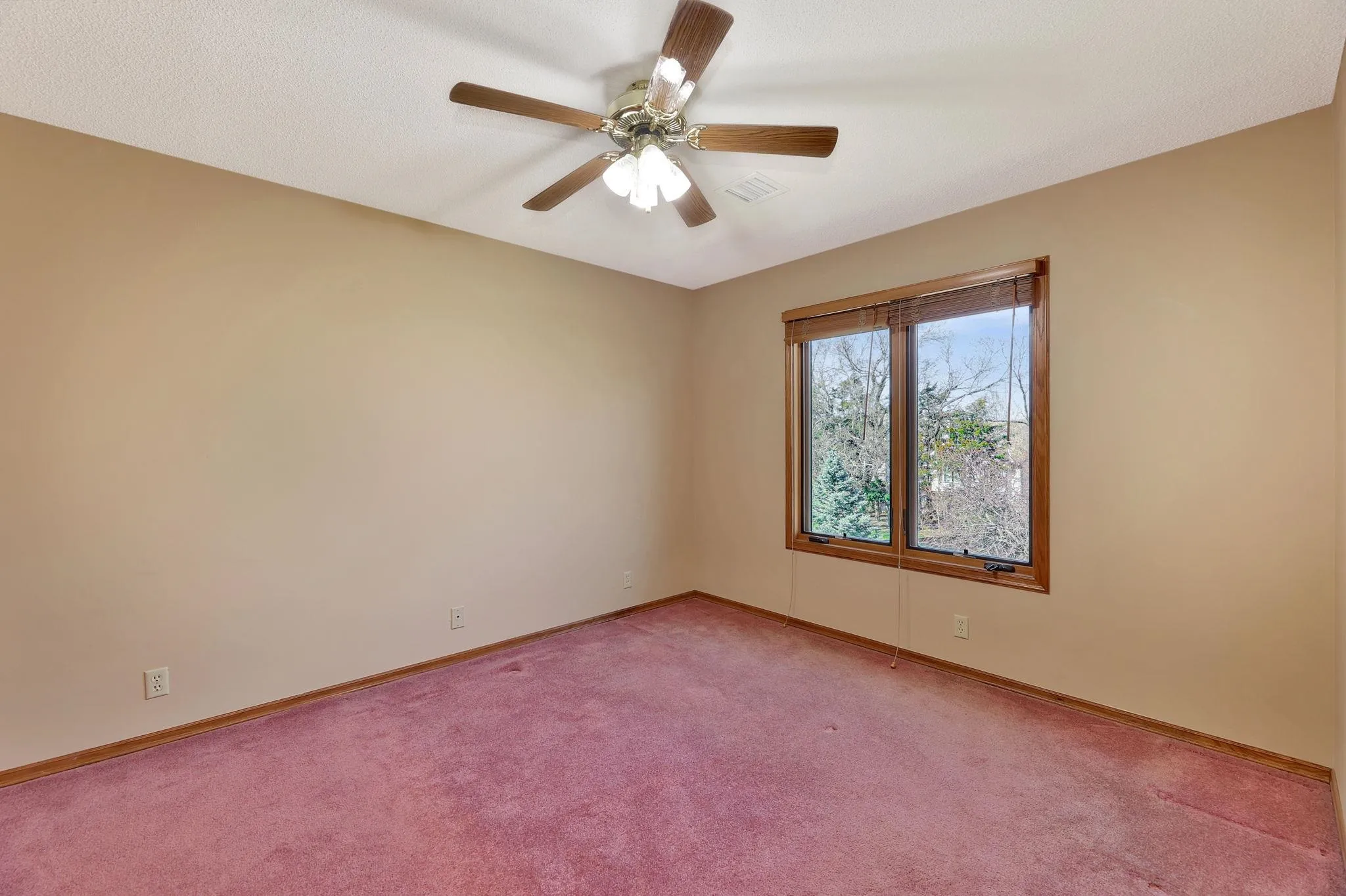 Wichita, Kansas 67226, United States, 5 Bedrooms Bedrooms, ,4 BathroomsBathrooms,Residential,Active,87711