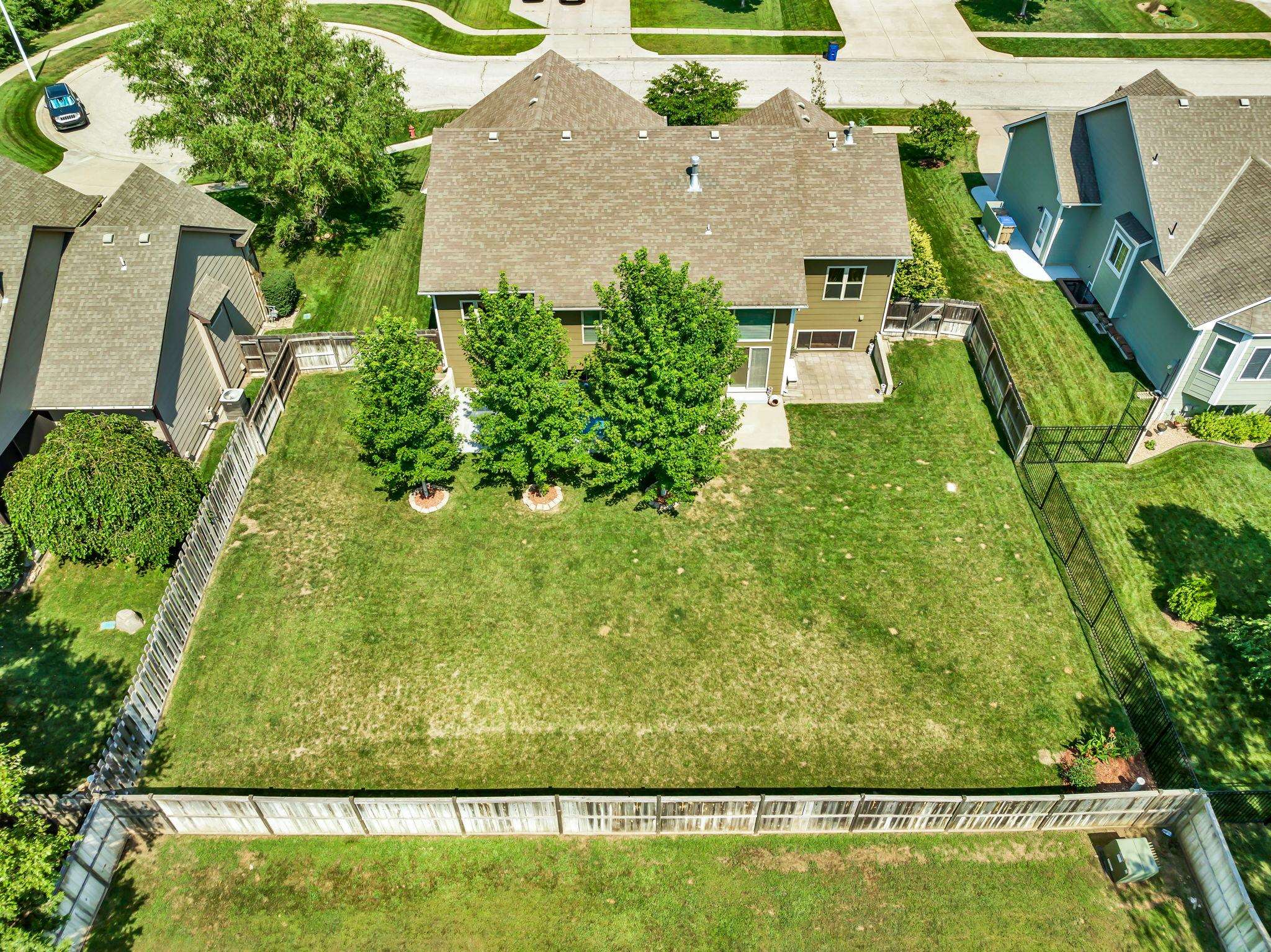 1027 N Beau Jardin Cir, Derby, Kansas image 35