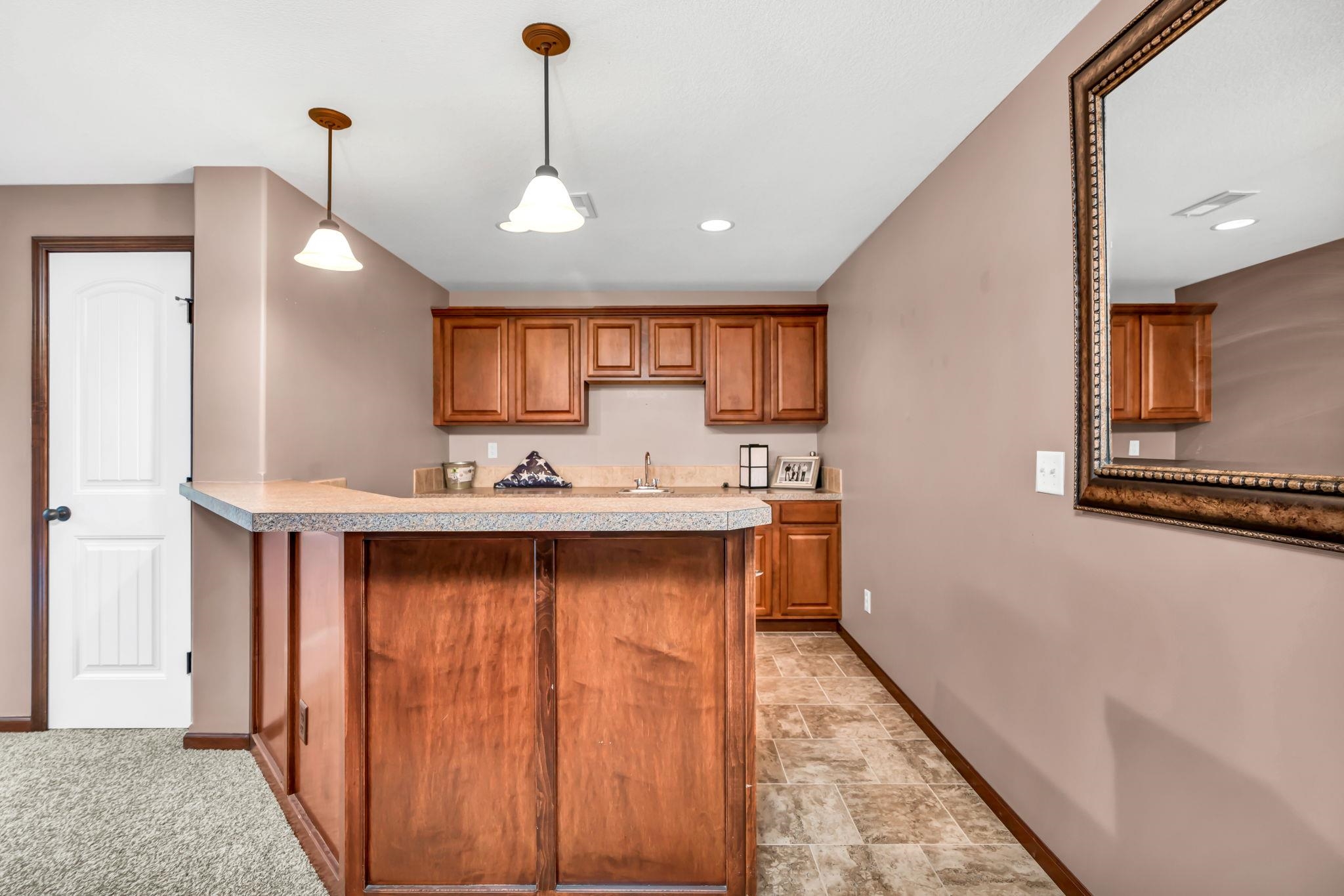 1027 N Beau Jardin Cir, Derby, Kansas image 28