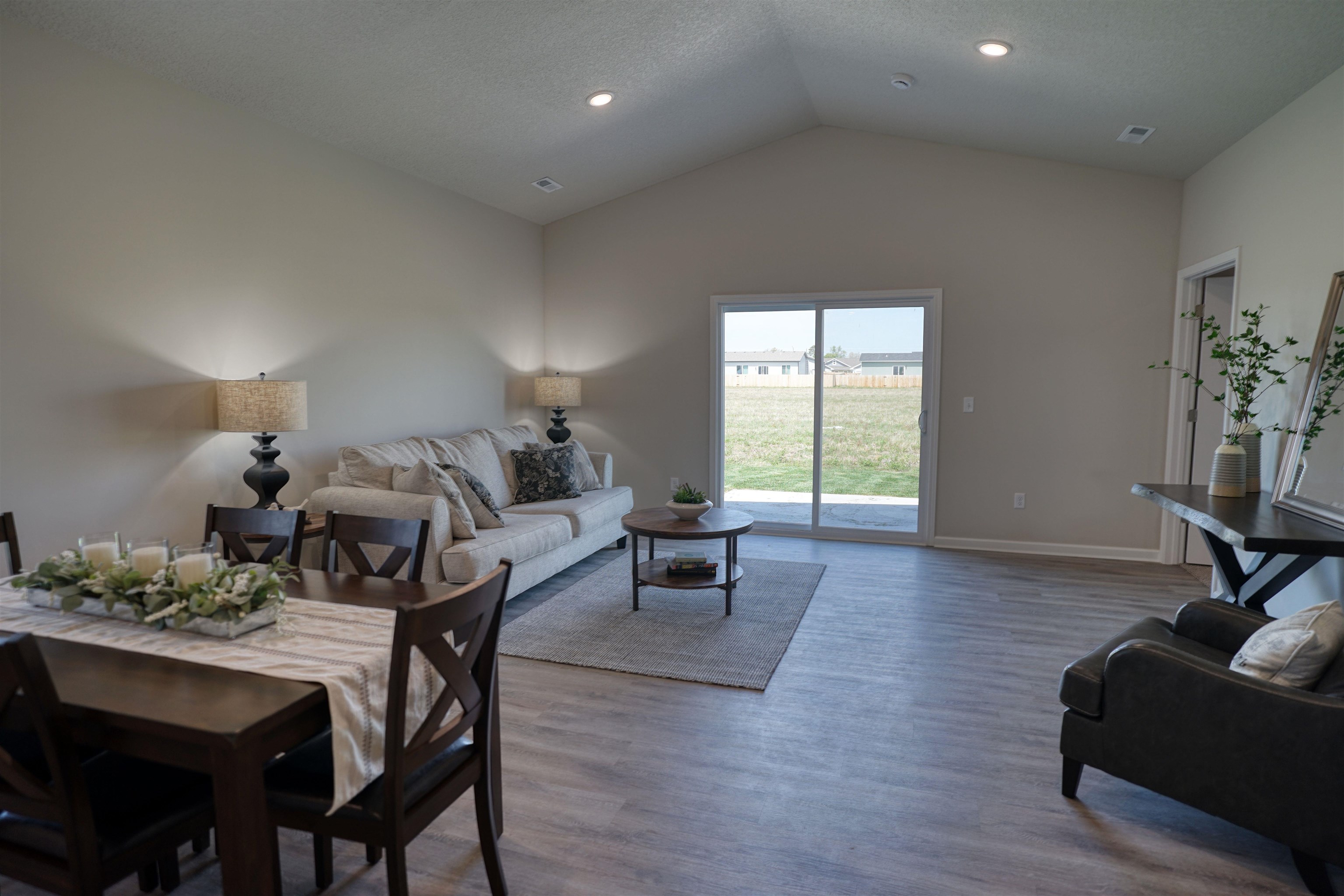1007 Eastlinks Ct, McPherson, Kansas image 4
