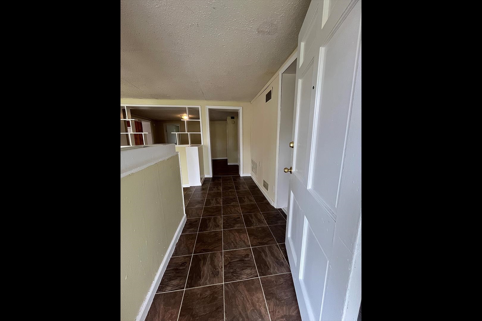 1241 N Lorraine Ave, Wichita, Kansas image 3