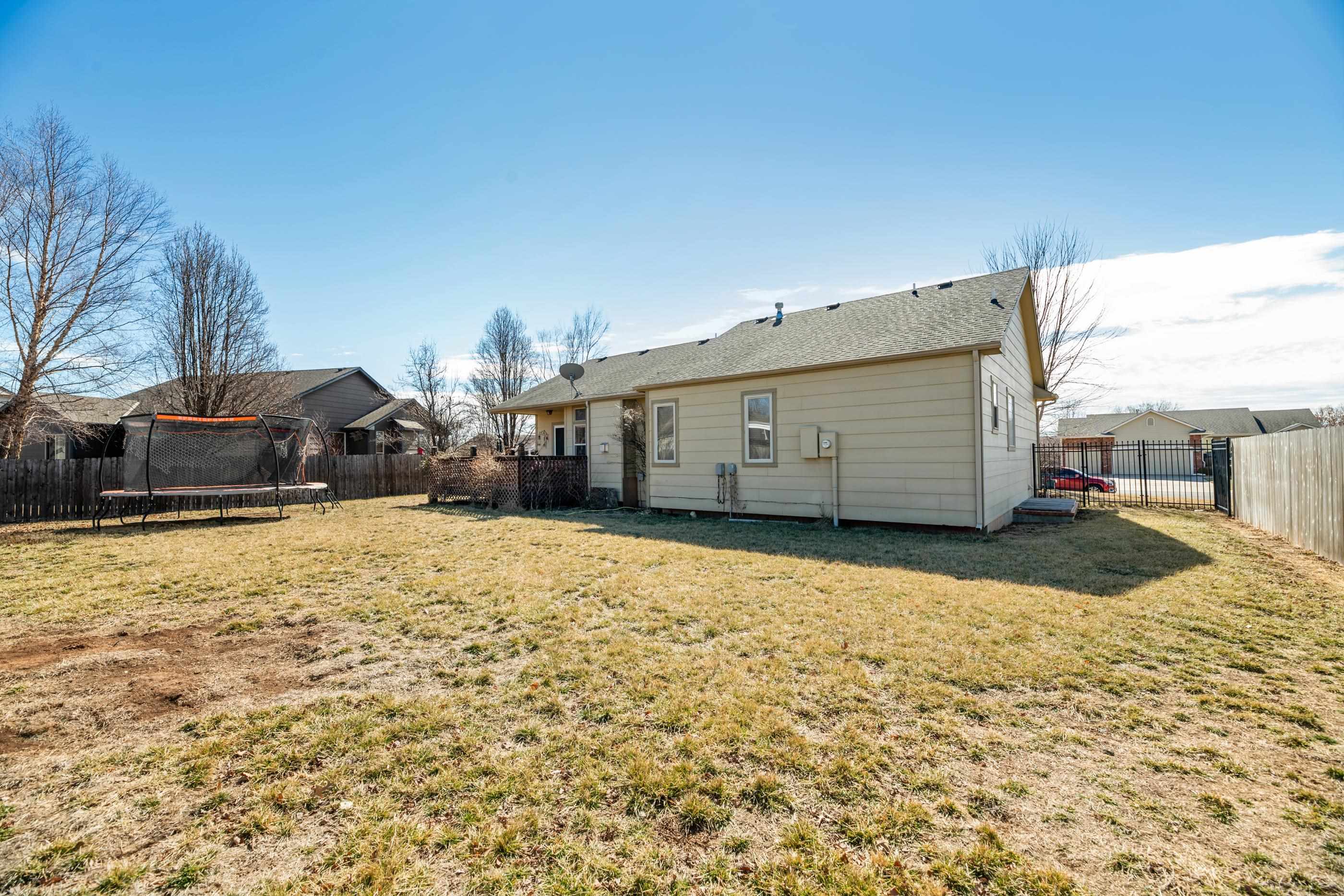 2048 E Brookstone St, Derby, Kansas image 33